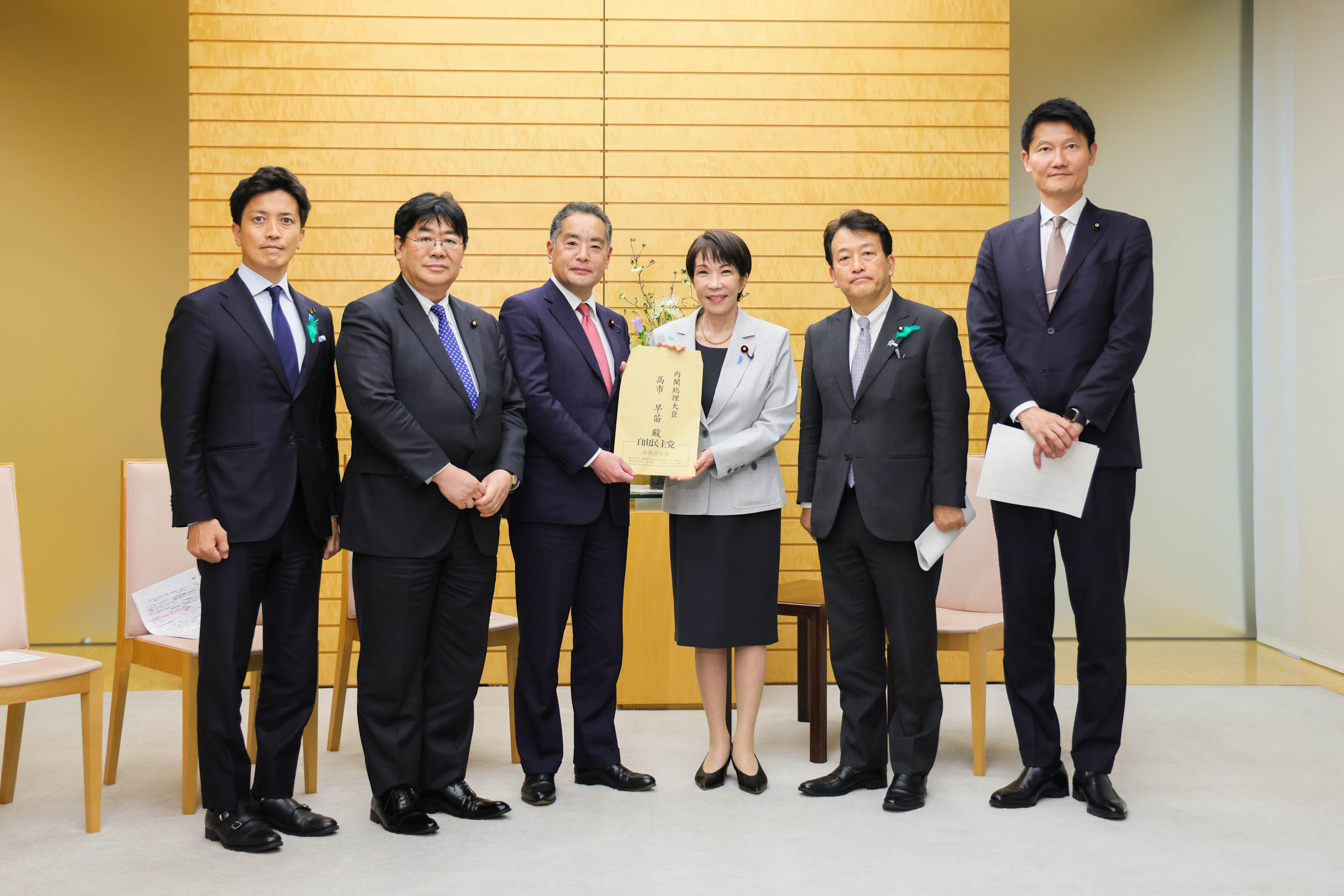 申入れを受ける高市総理１