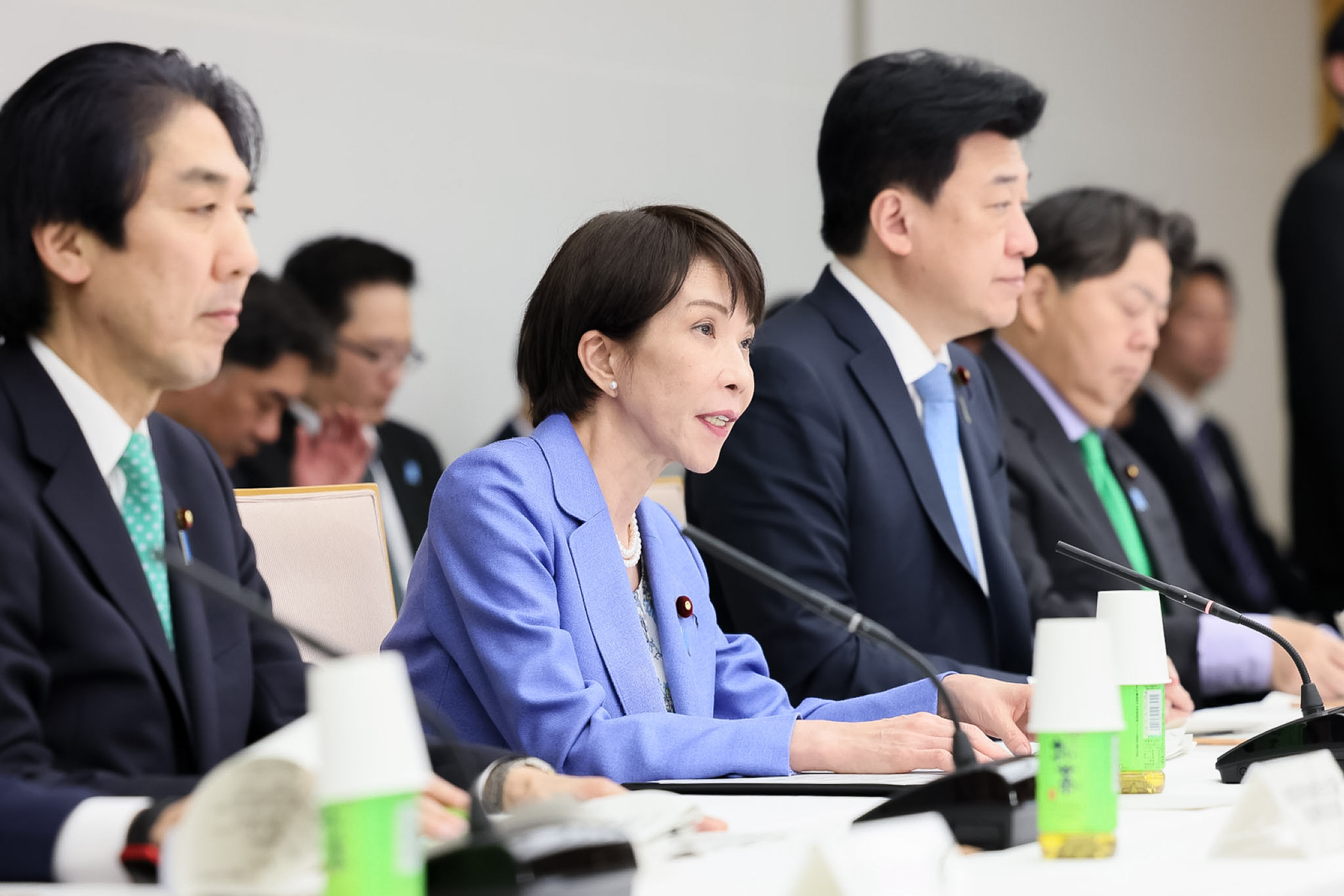 会議のまとめを行う高市総理１