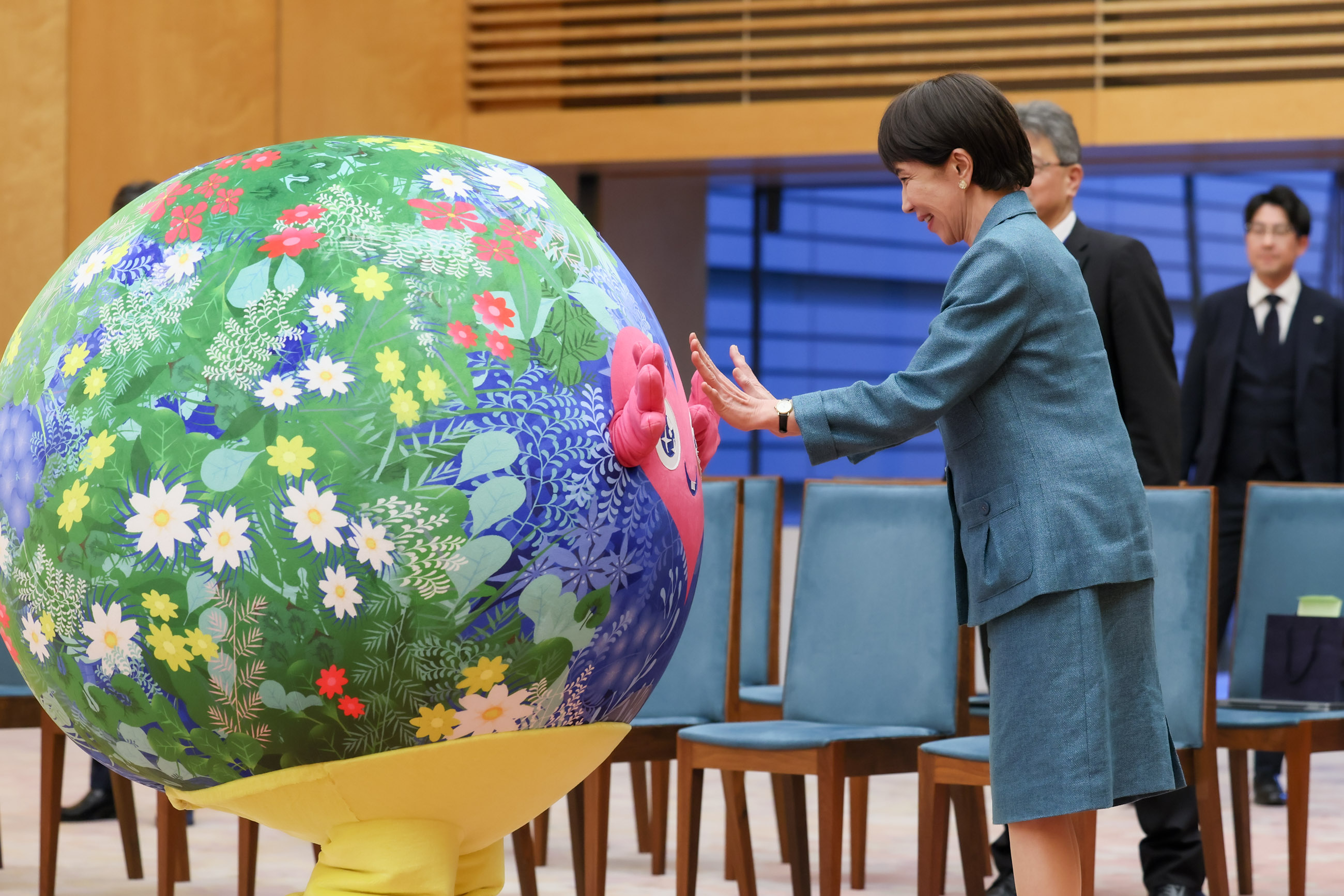 表敬を受ける高市総理３