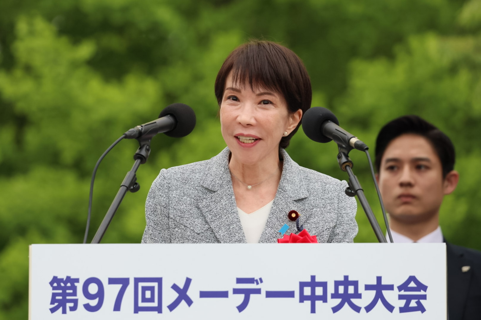 挨拶する高市総理１