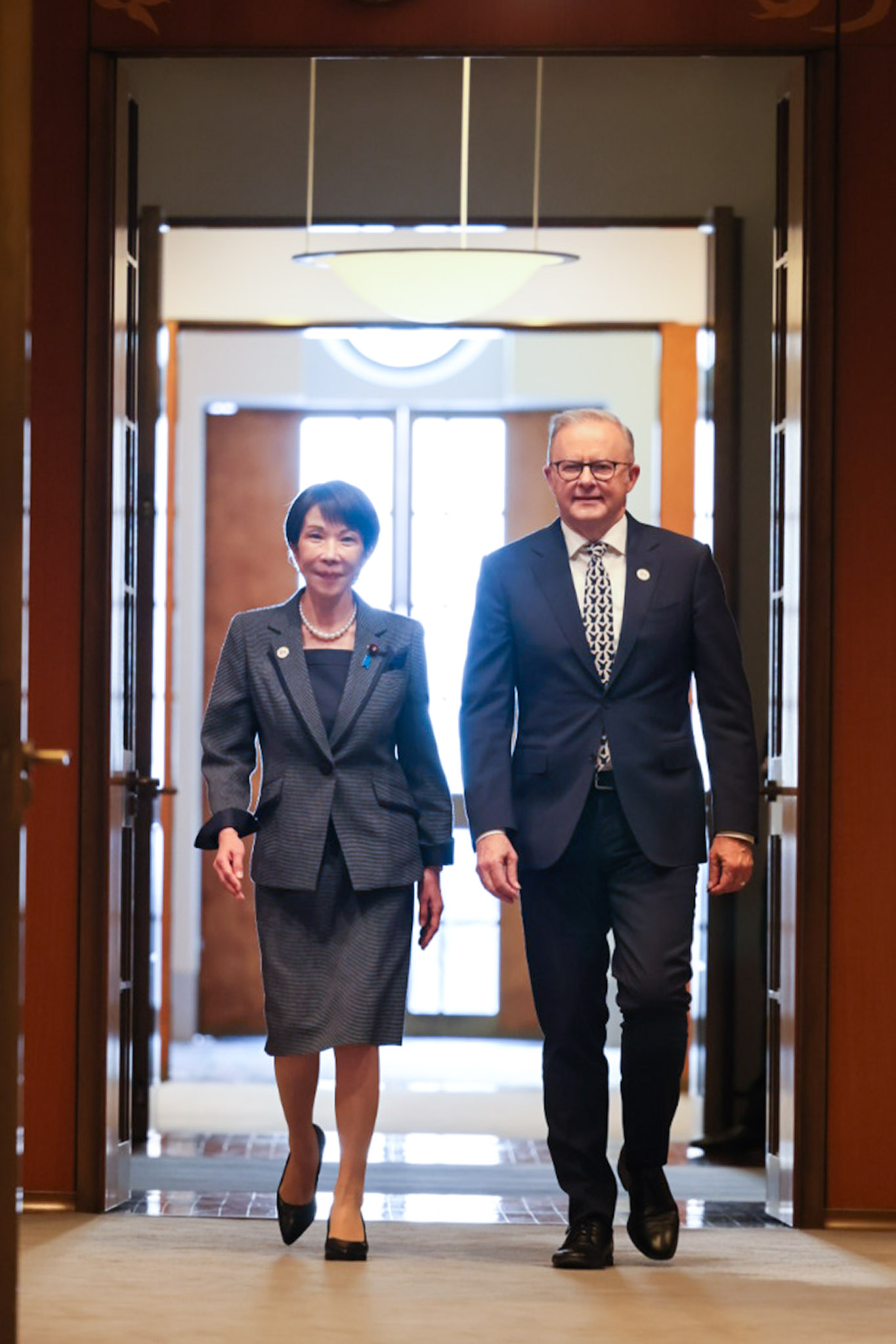 日豪首脳会談（拡大会合）に臨む高市総理２
