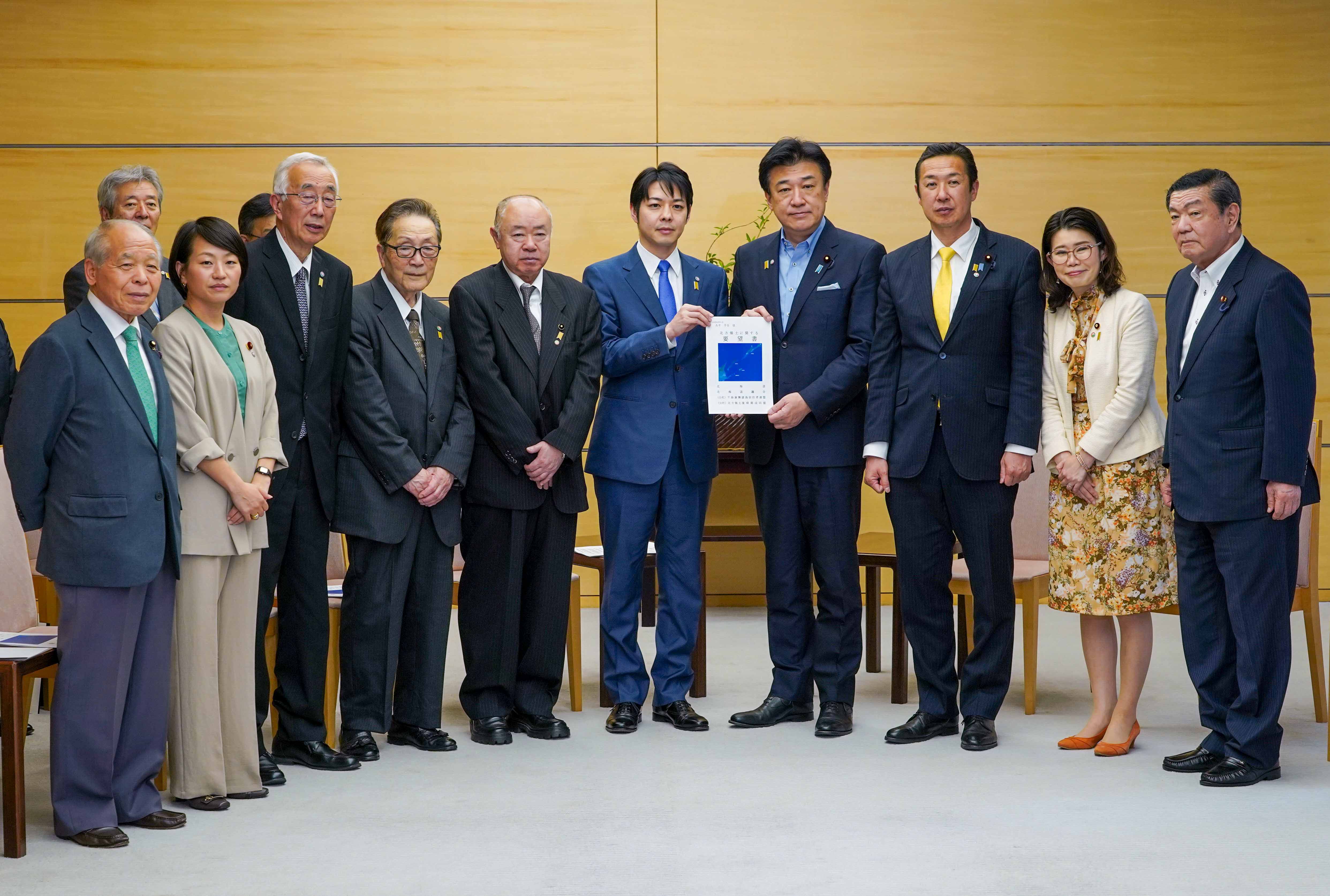 要請を受ける木原官房長官１