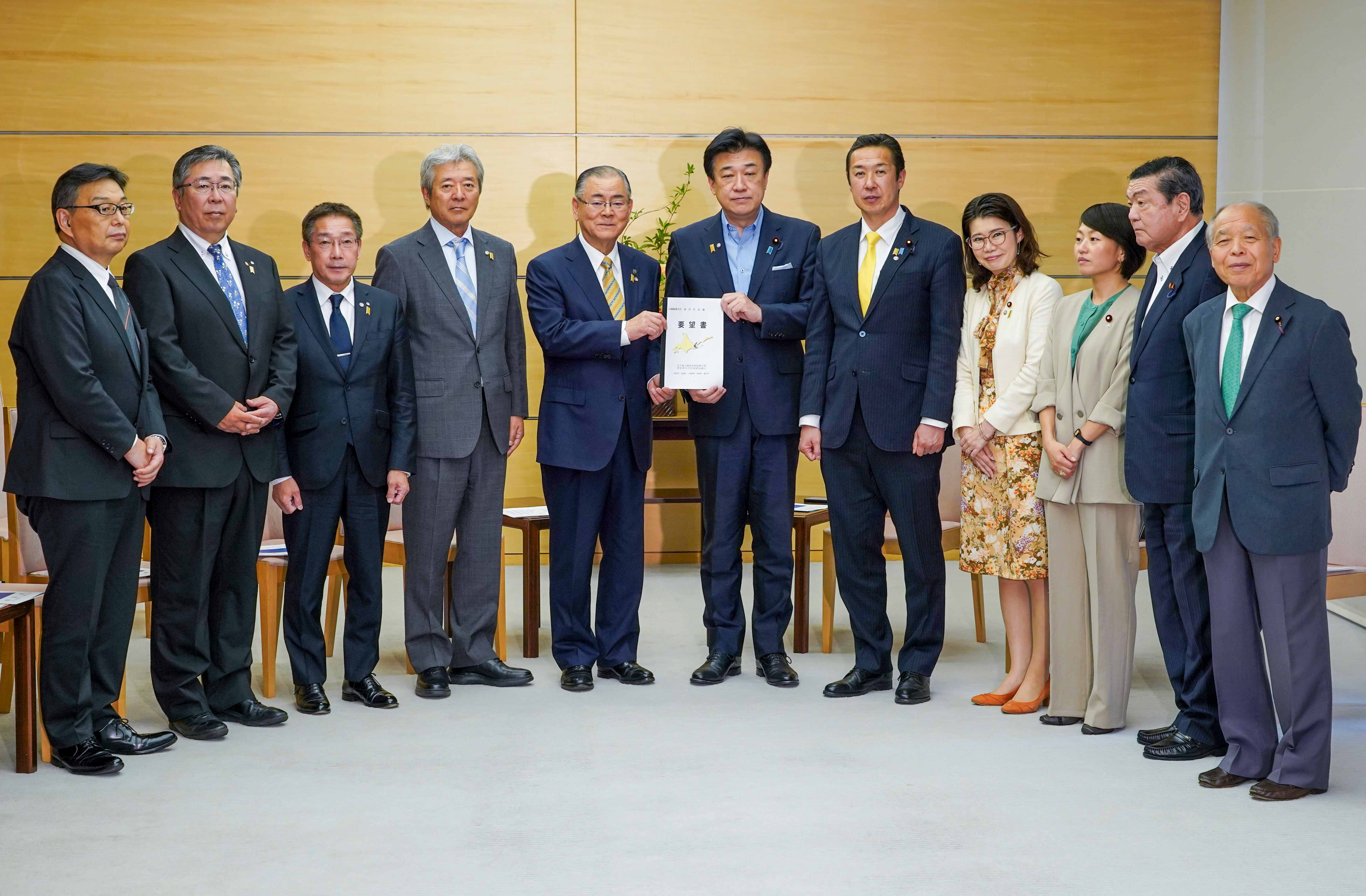 要請を受ける木原官房長官４