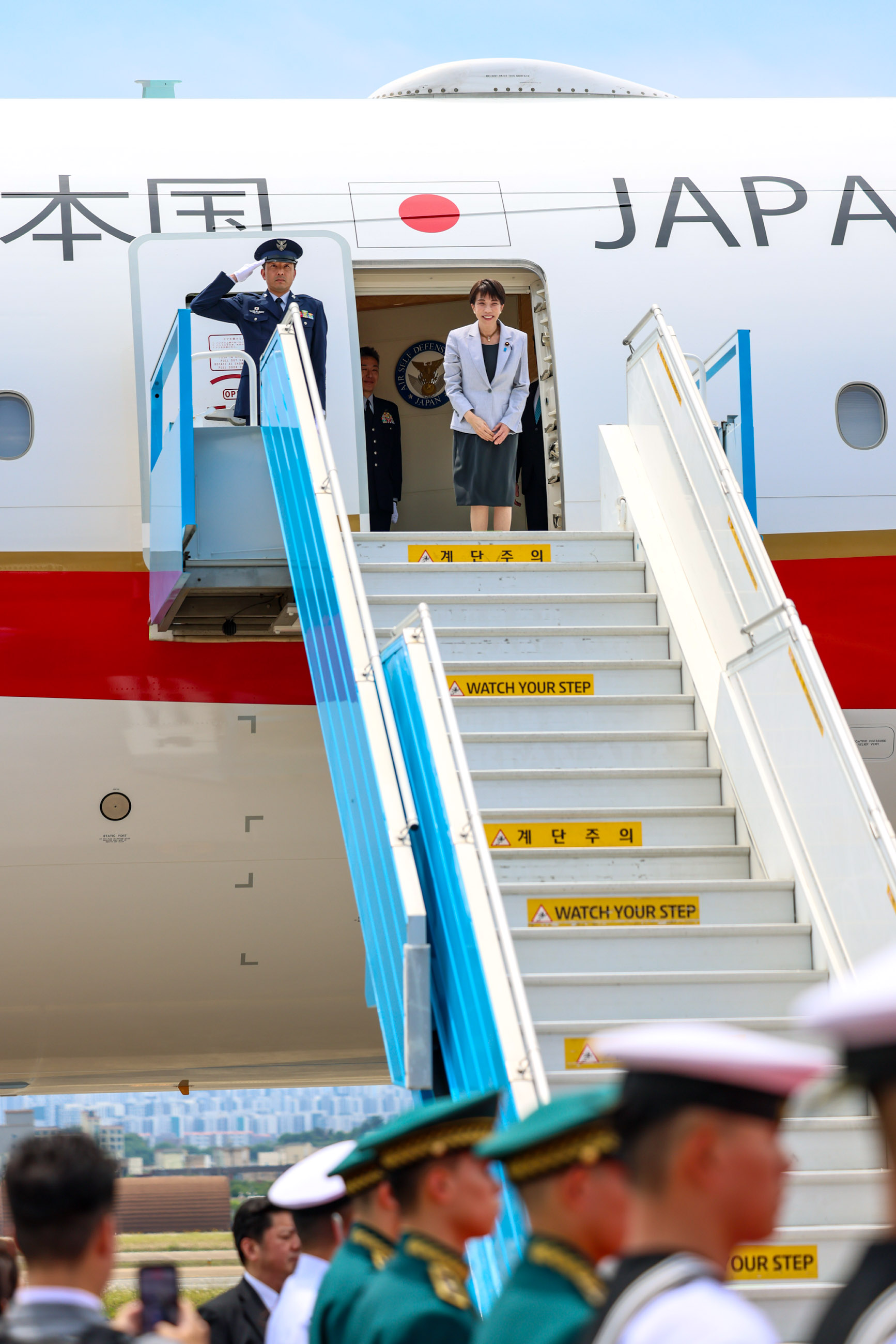 韓国に到着した高市総理３