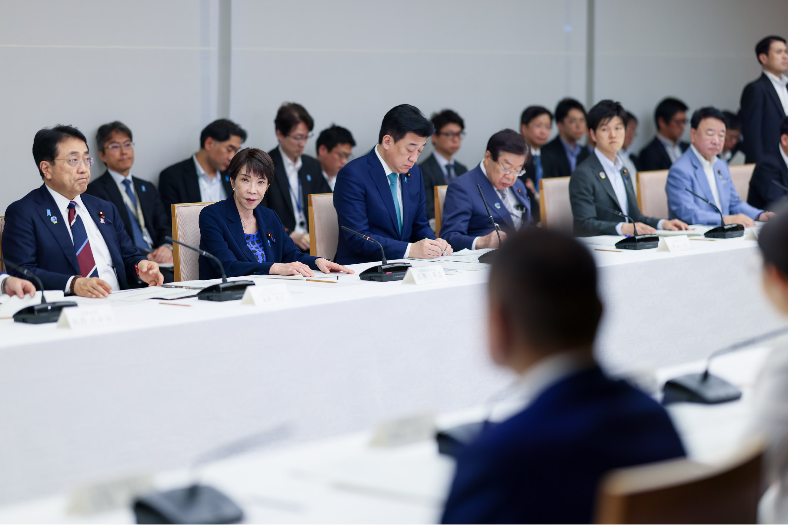 会議のまとめを行う高市総理１