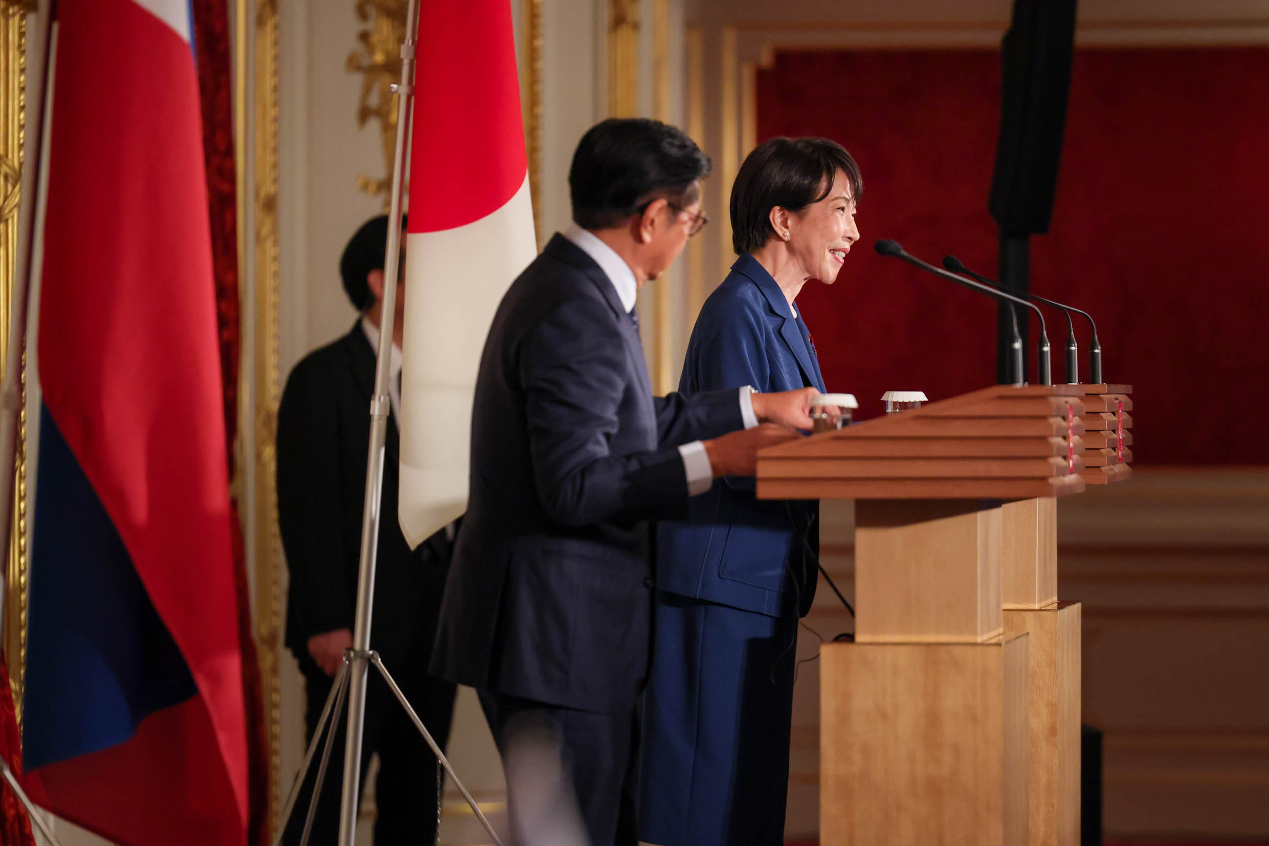 共同記者発表１０