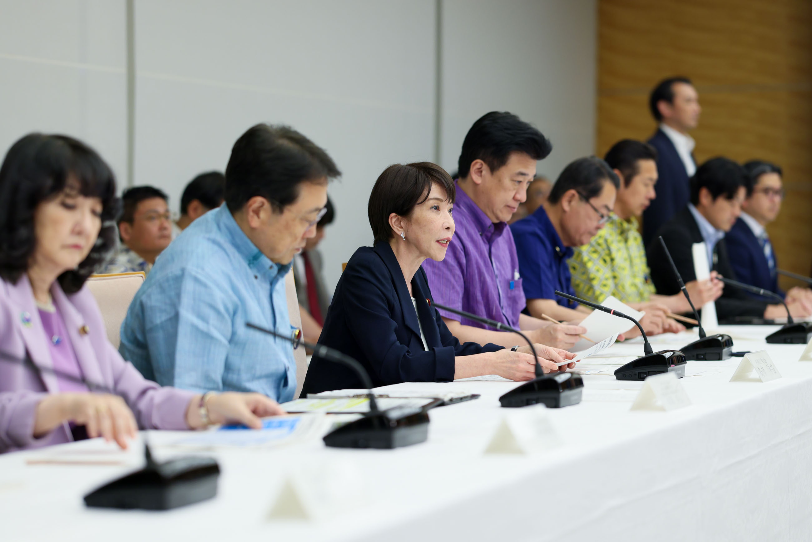 会議のまとめを行う高市総理１