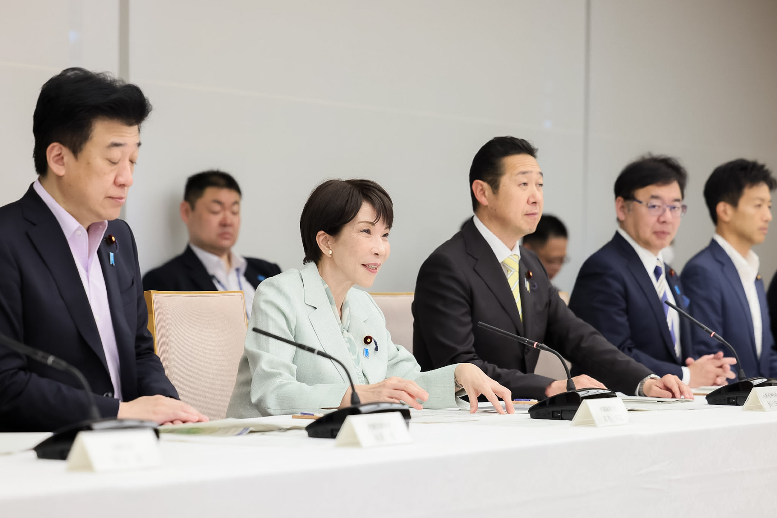 会議のまとめを行う高市総理１