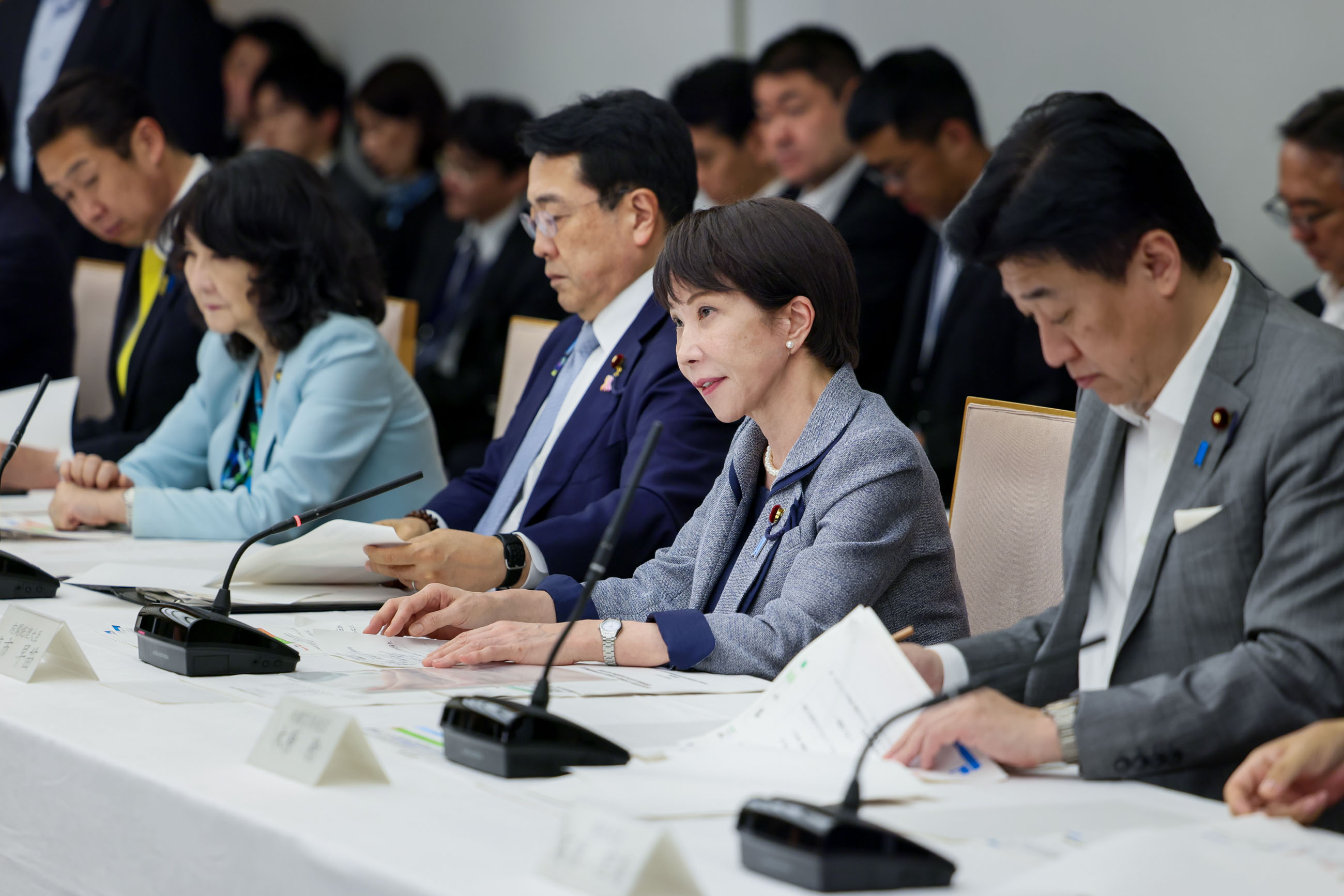 会議のまとめを行う高市総理１