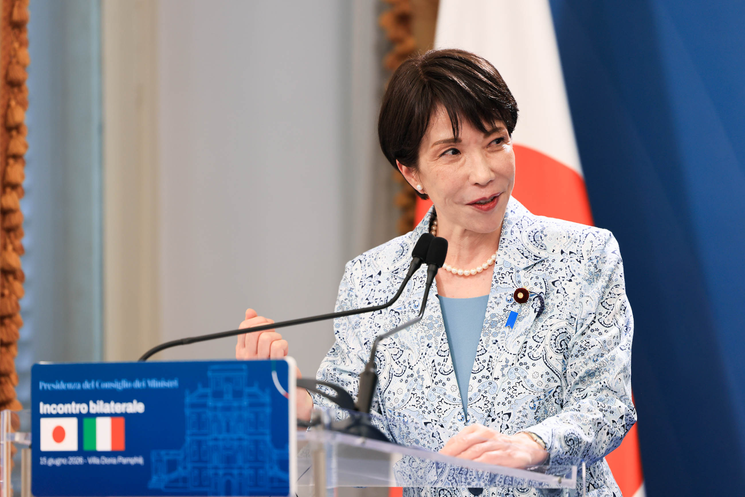 日伊共同記者発表９