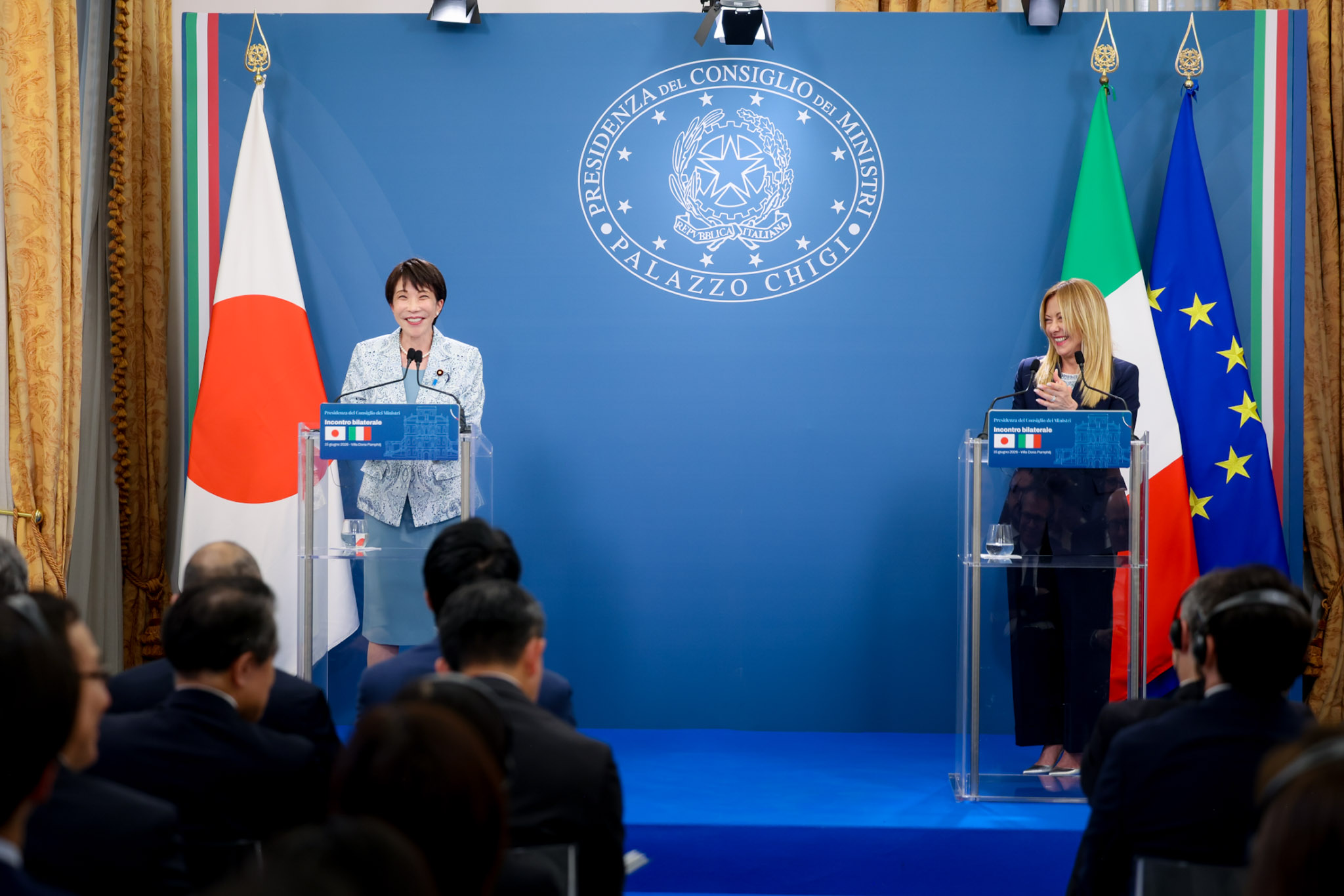 日伊共同記者発表３