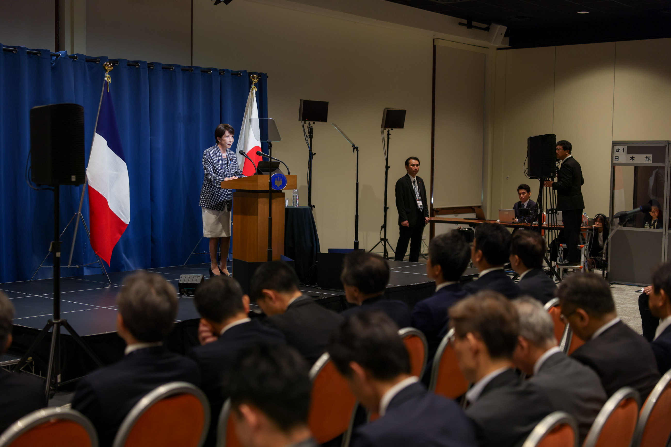 内外記者会見２