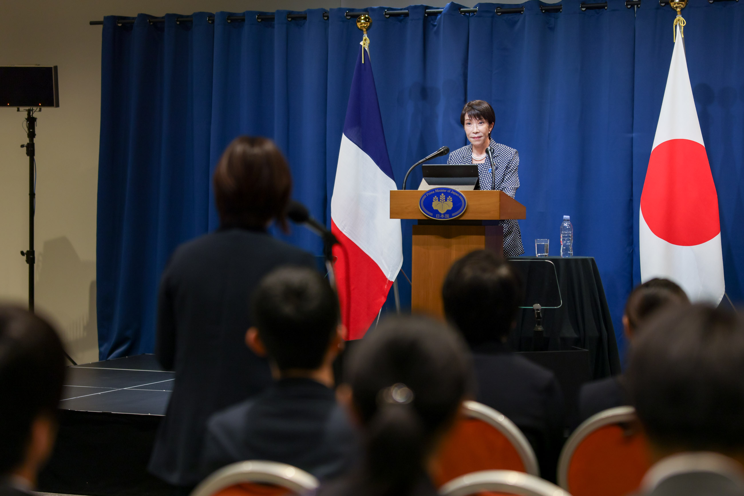 内外記者会見３