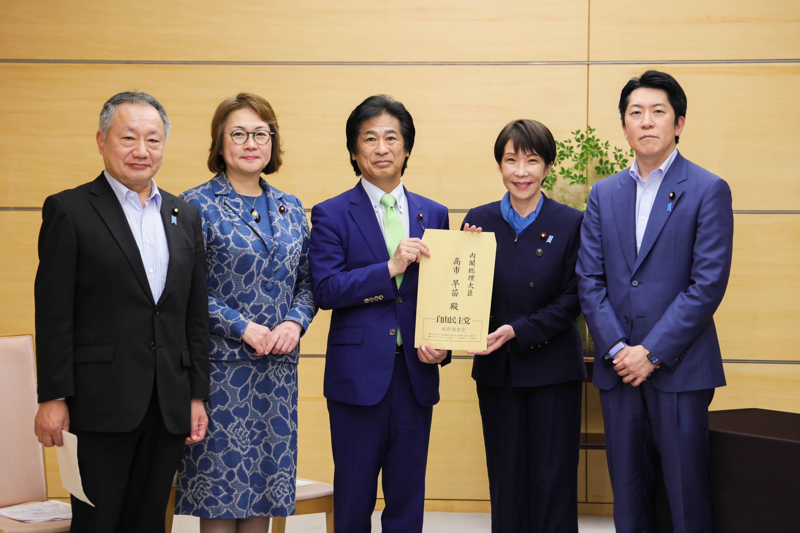 申入れを受ける高市総理１