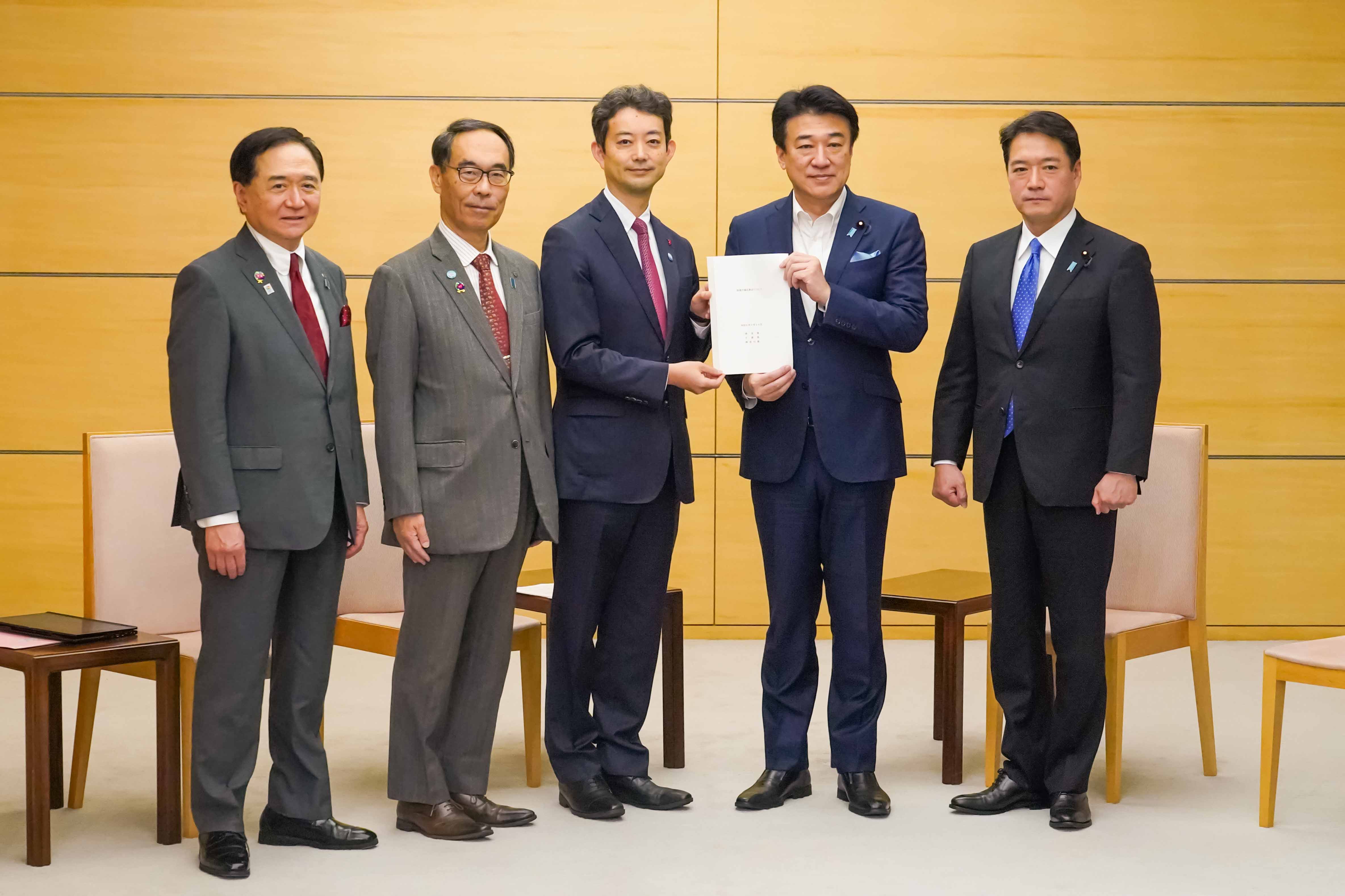 要請を受ける木原官房長官１