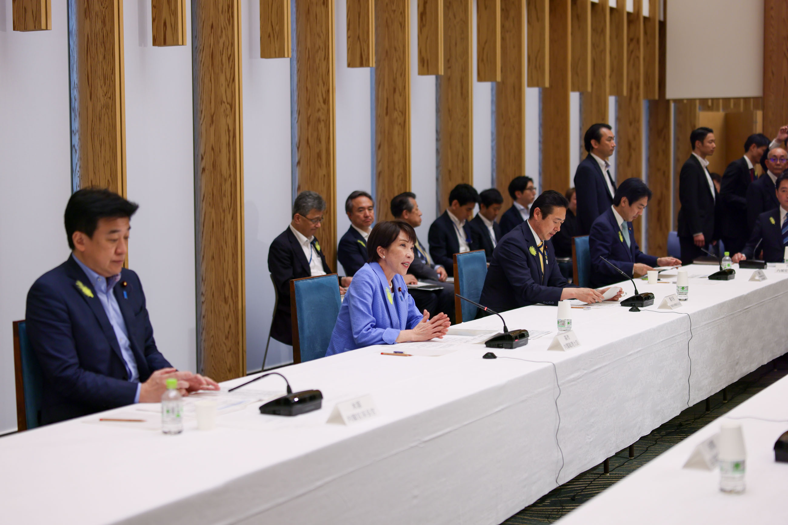 会議のまとめを行う高市総理１
