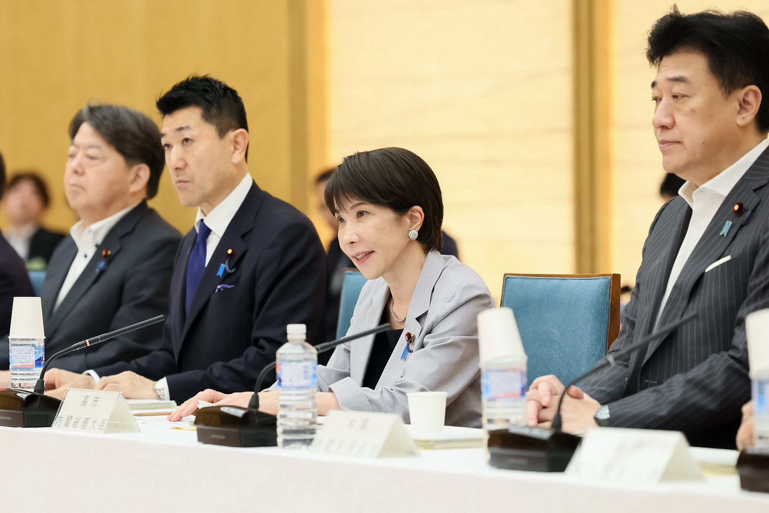 会議のまとめを行う高市総理１