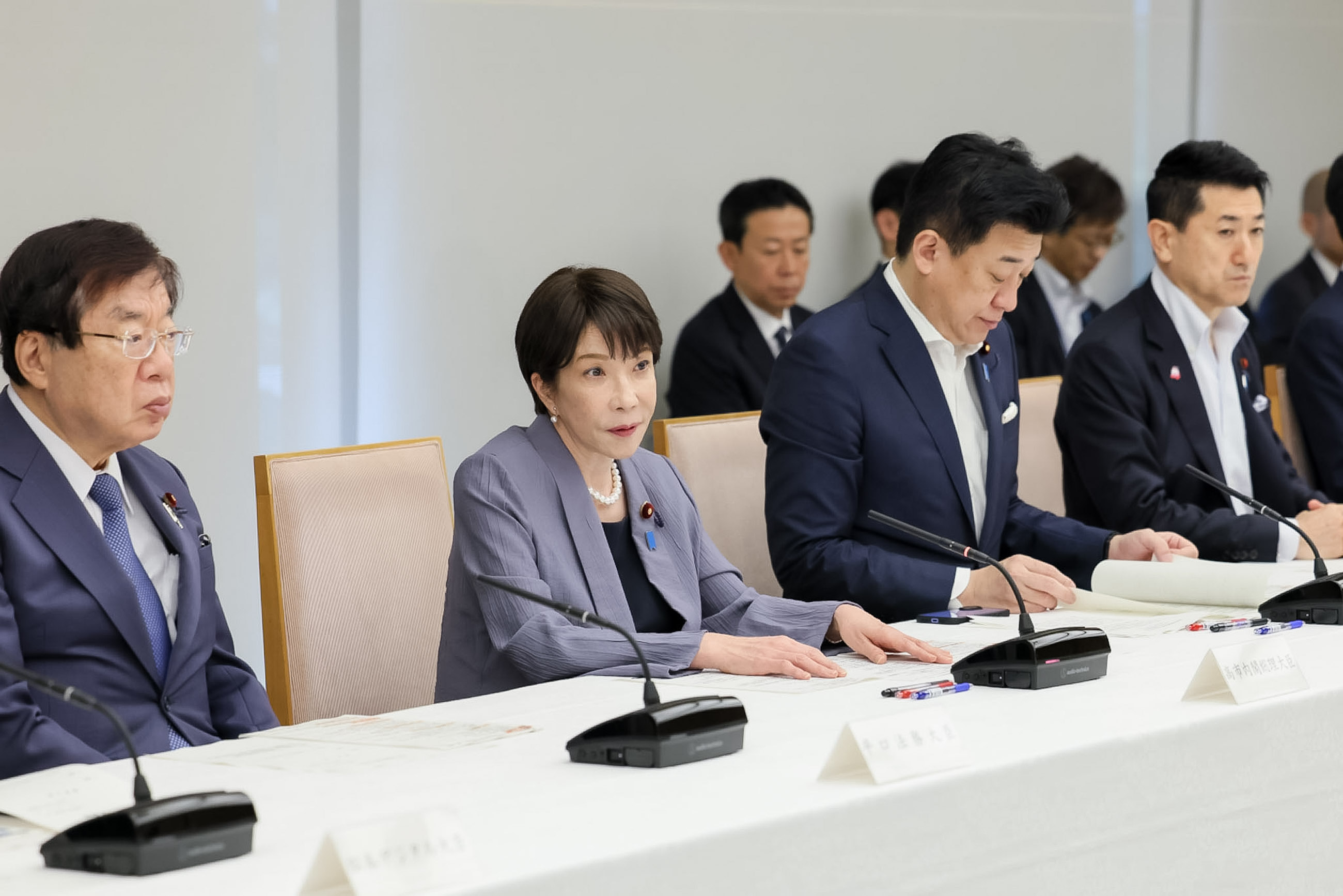 会議のまとめを行う高市総理１