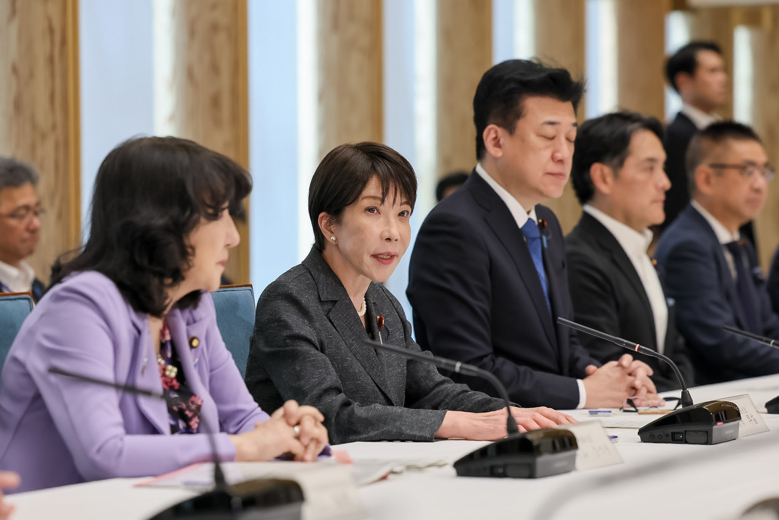会議のまとめを行う高市総理１