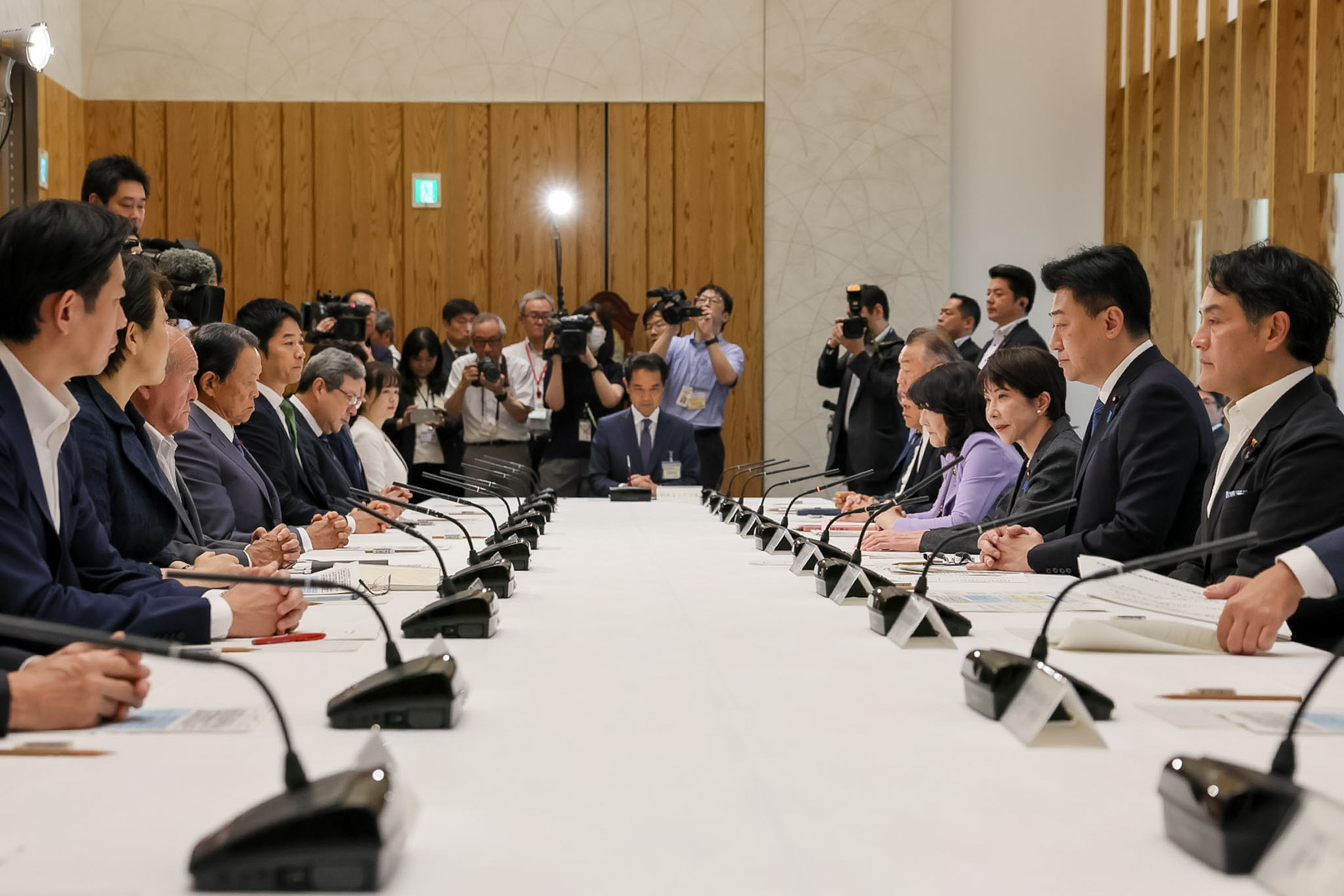 政府与党政策懇談会 | 総理の一日 | 首相官邸