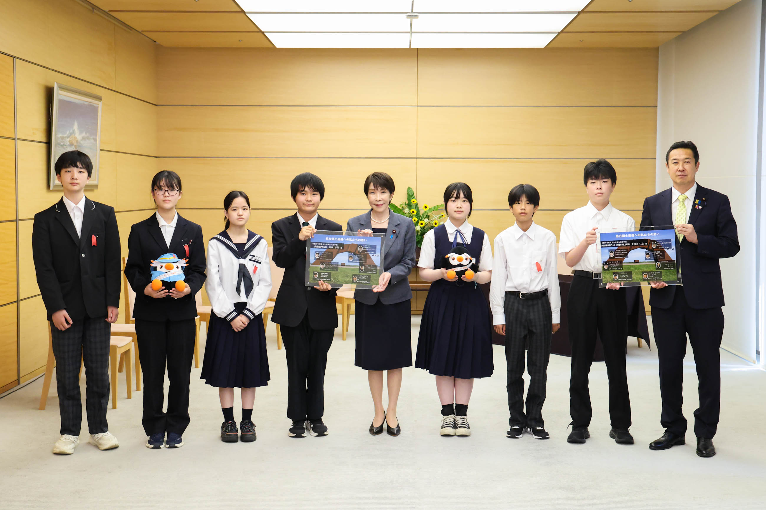 表敬を受ける高市総理１