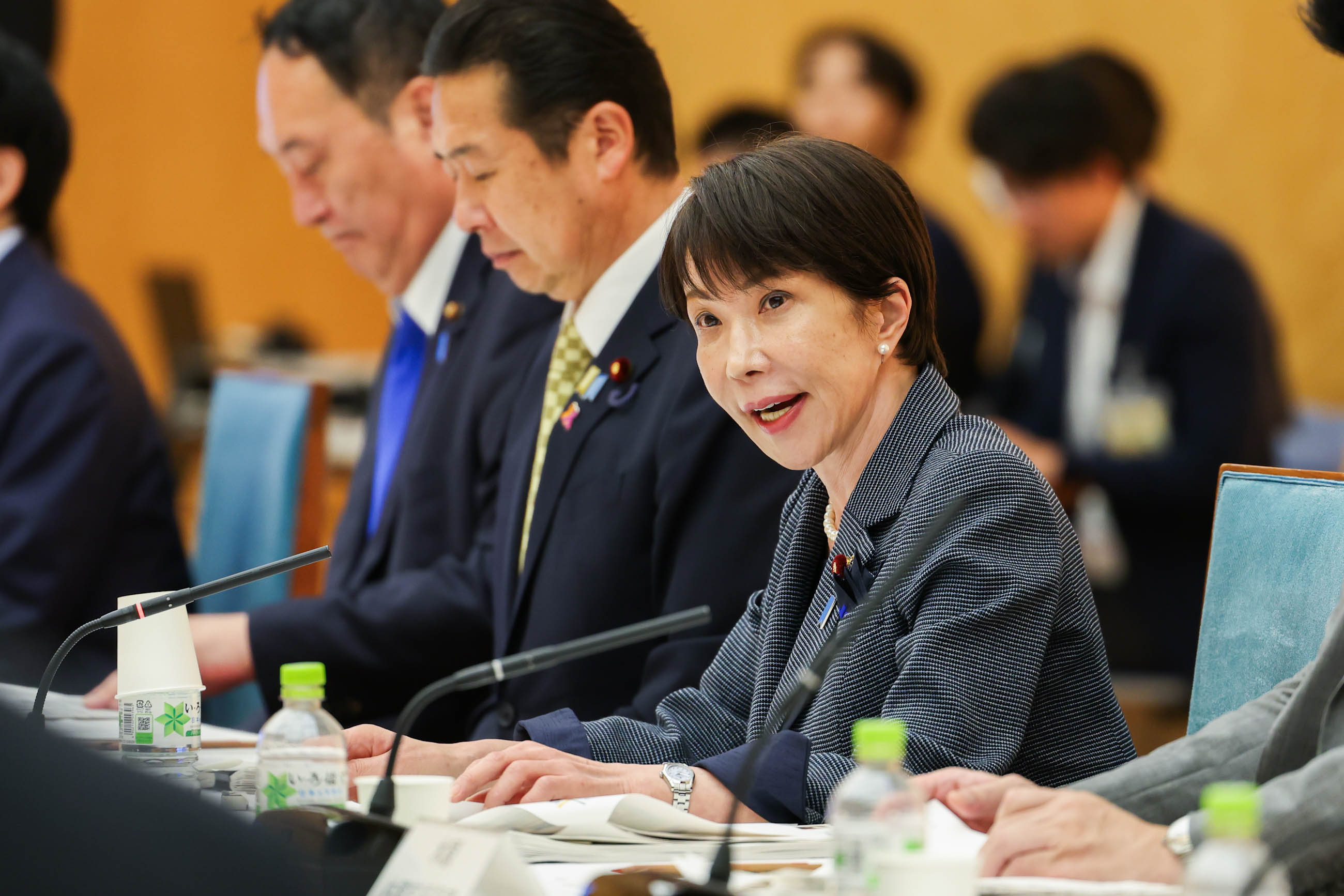 会議のまとめを行う高市総理１