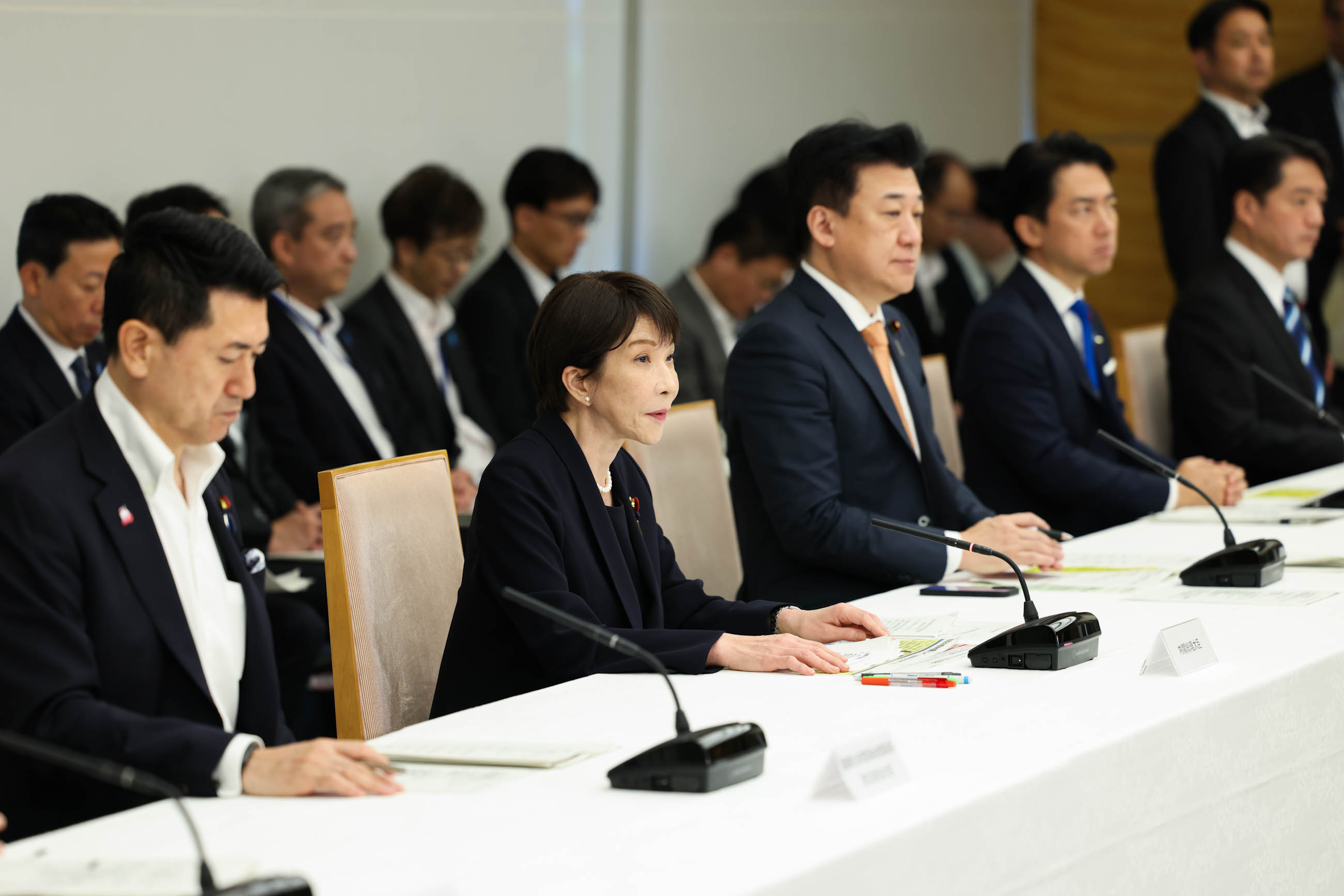 会議のまとめを行う高市総理１