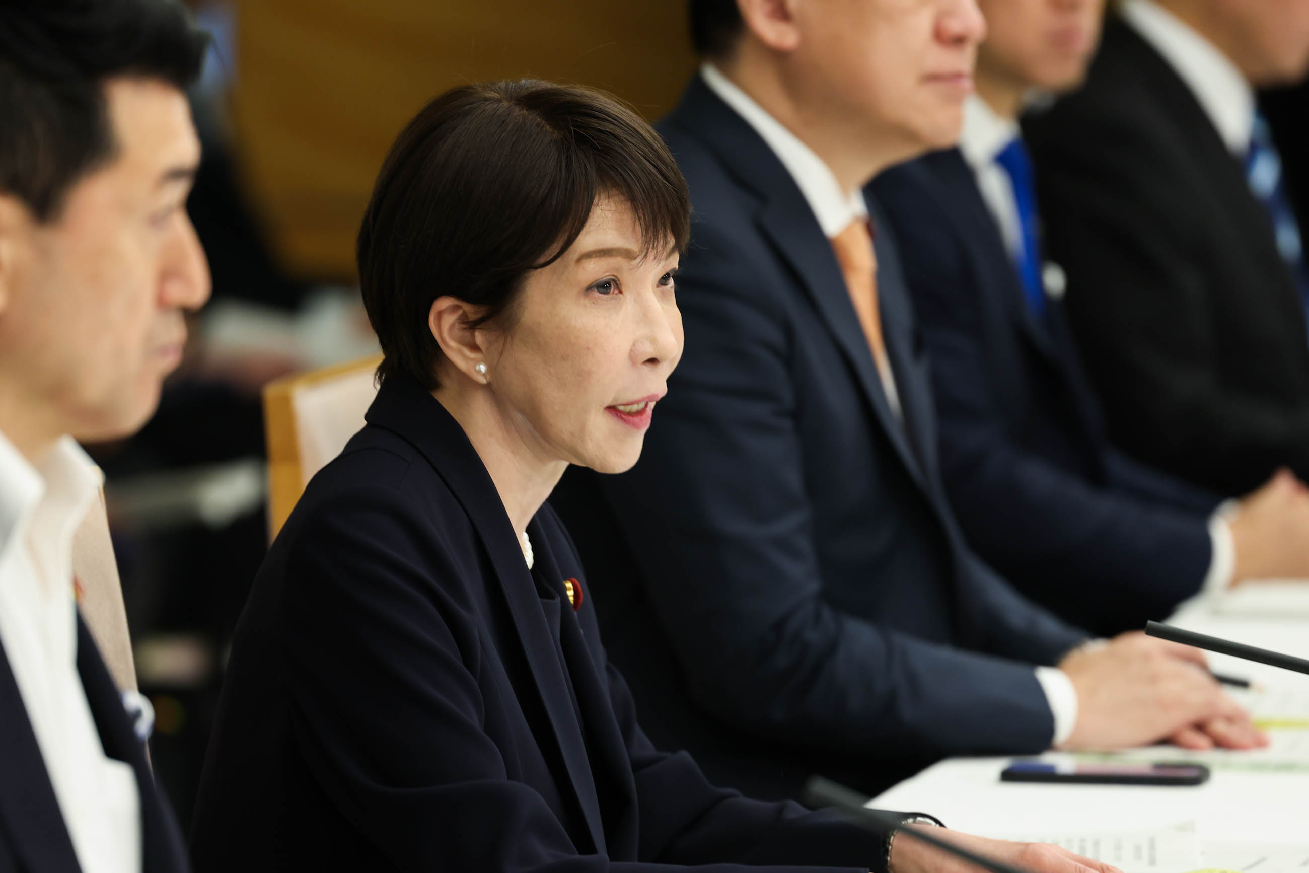 会議のまとめを行う高市総理４