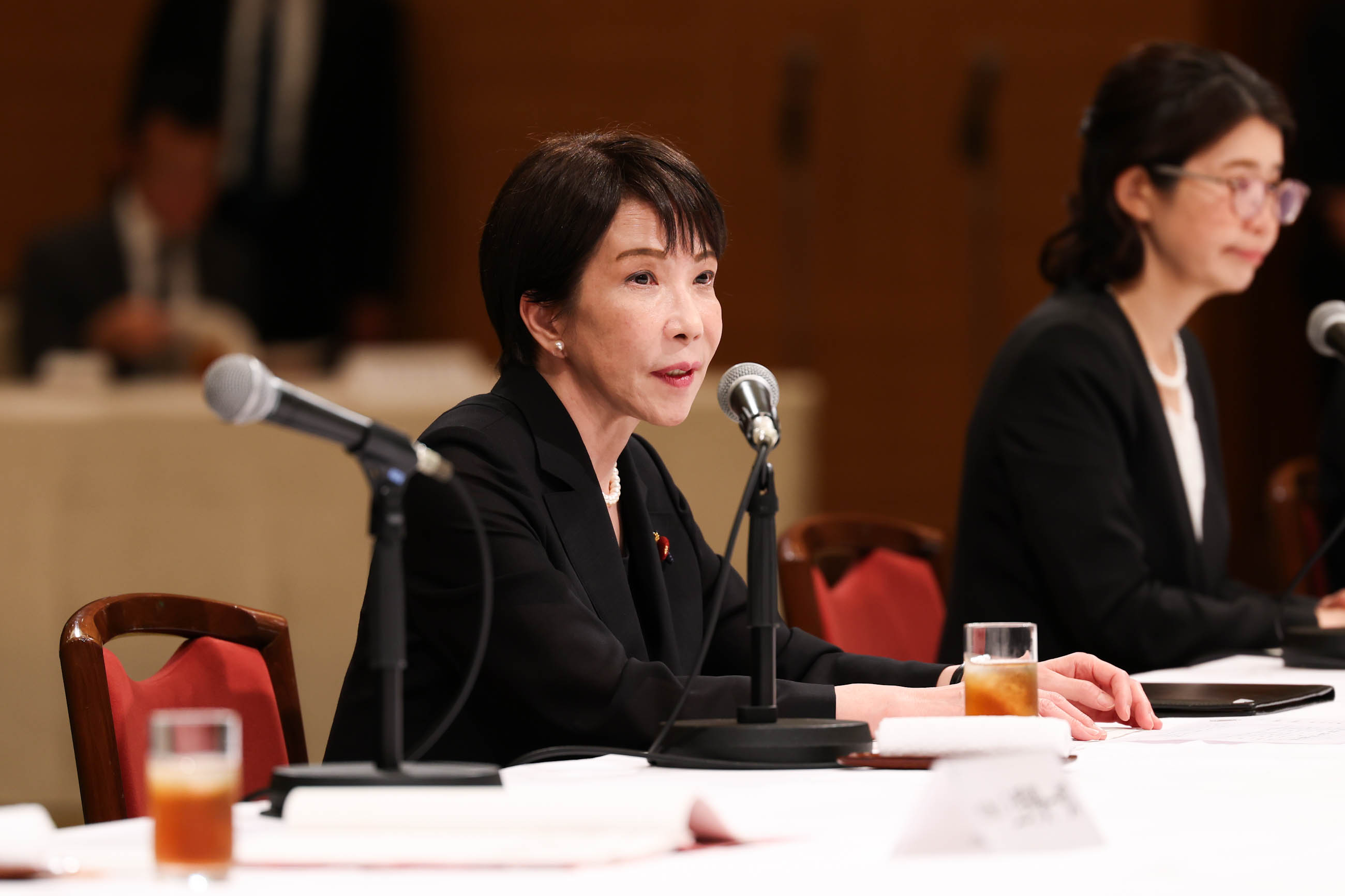 被爆者代表から要望を聞く高市総理４