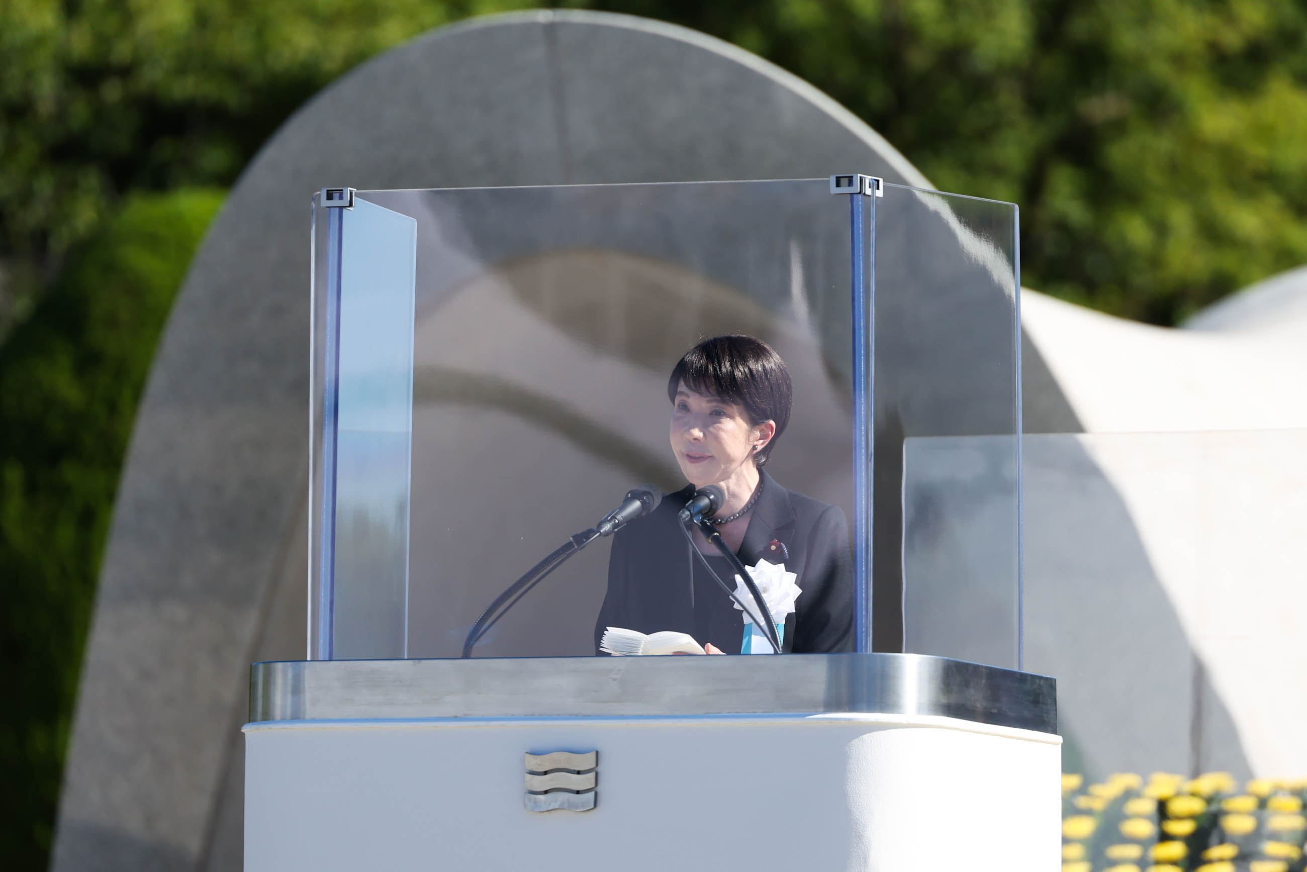 挨拶する高市総理２