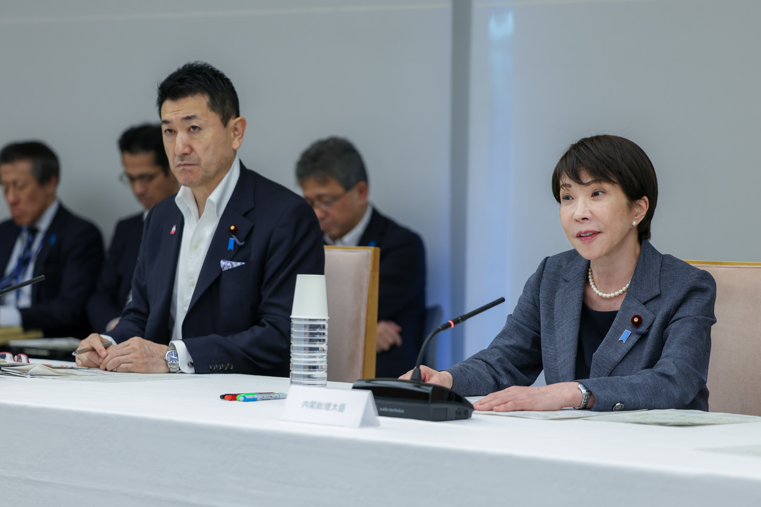 会議のまとめを行う高市総理３