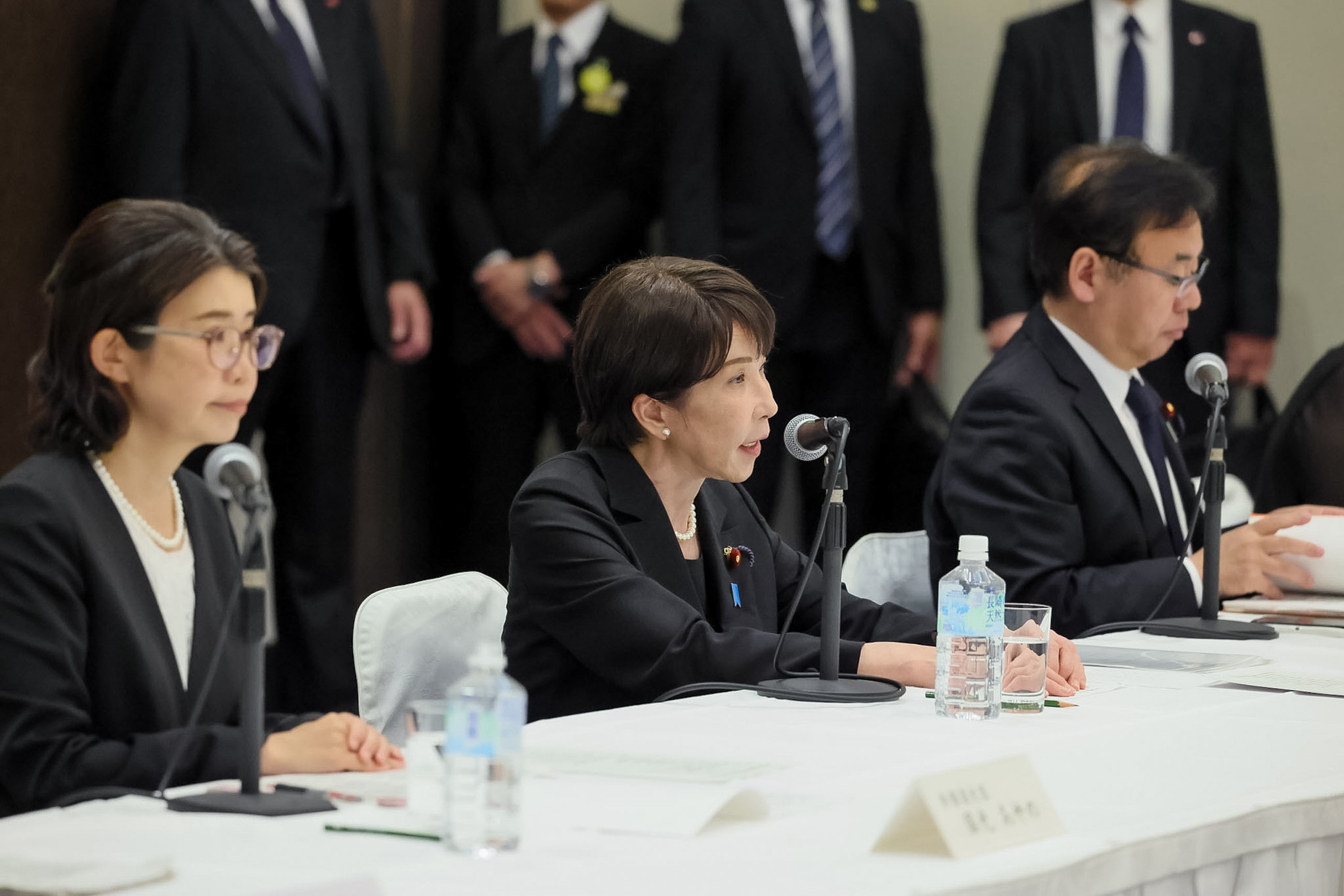 被爆者代表から要望を聞く高市総理２