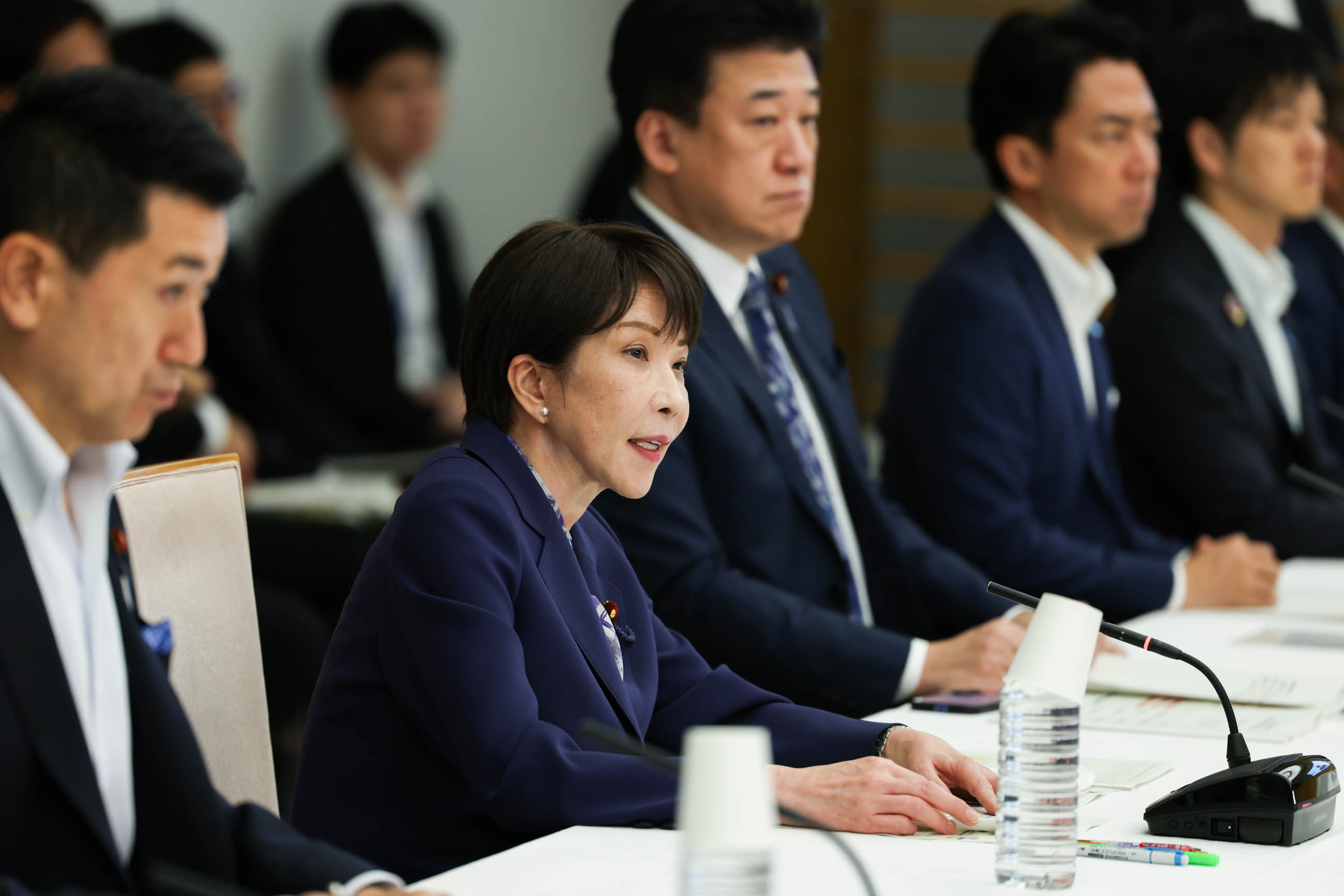 会議のまとめを行う高市総理１