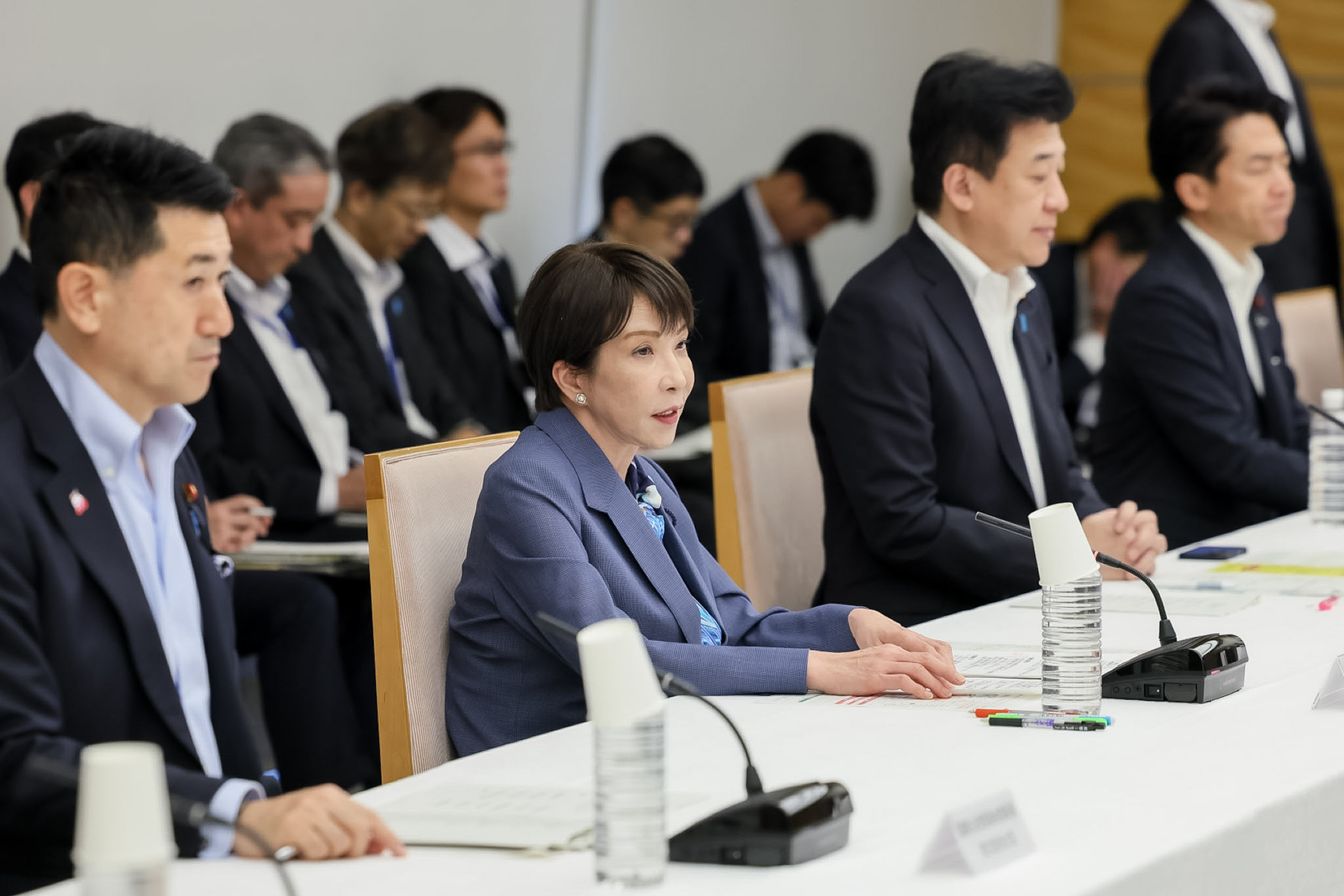 会議のまとめを行う高市総理１