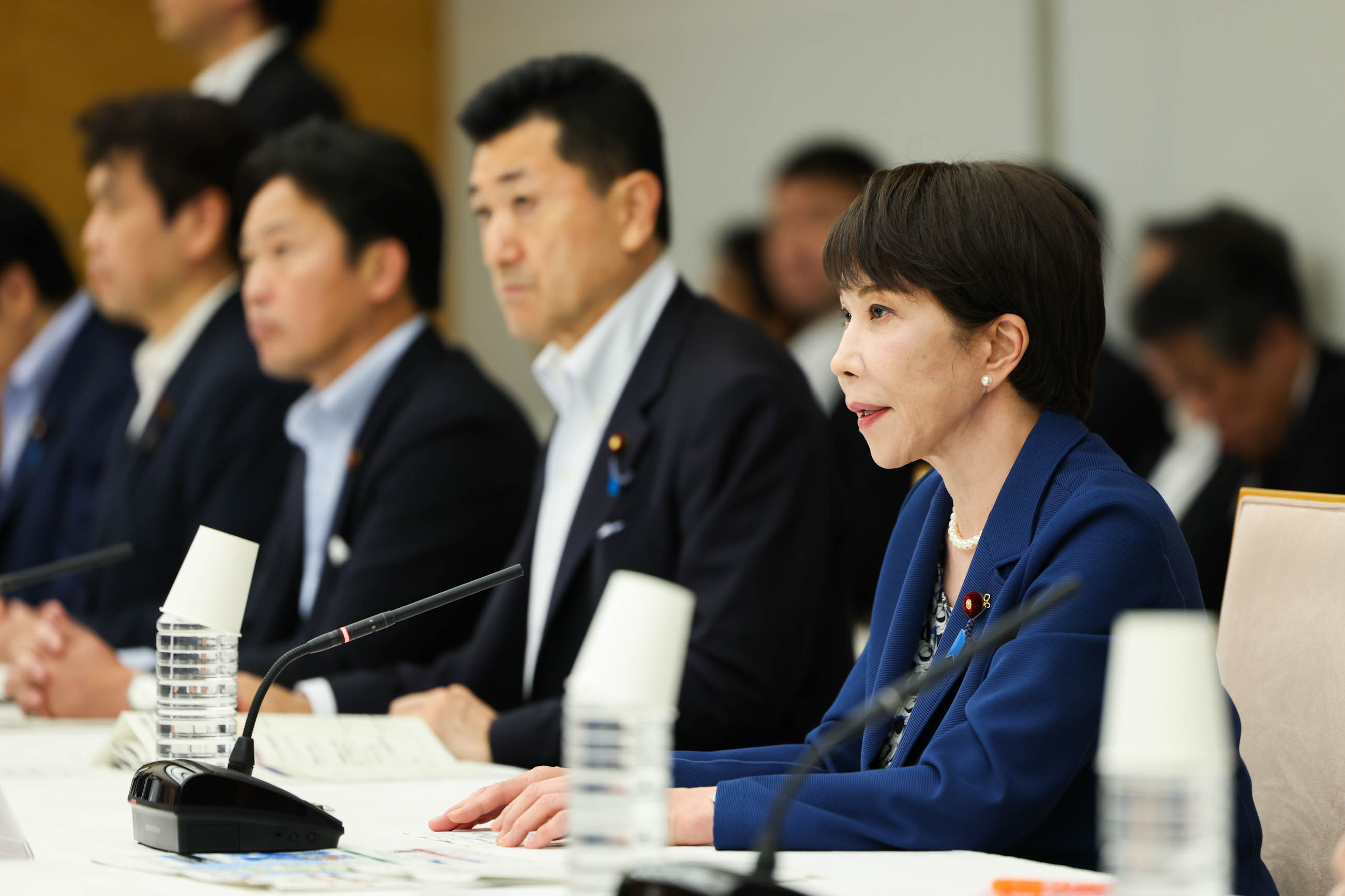 会議のまとめを行う高市総理３