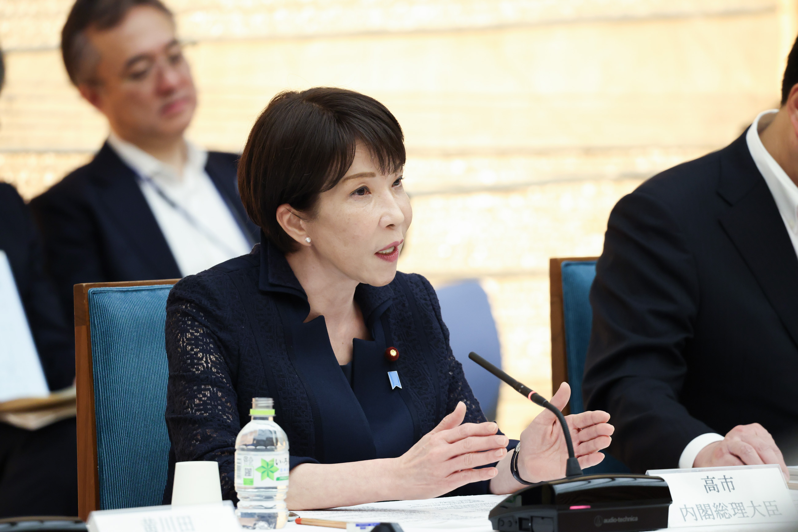 会議のまとめを行う高市総理９