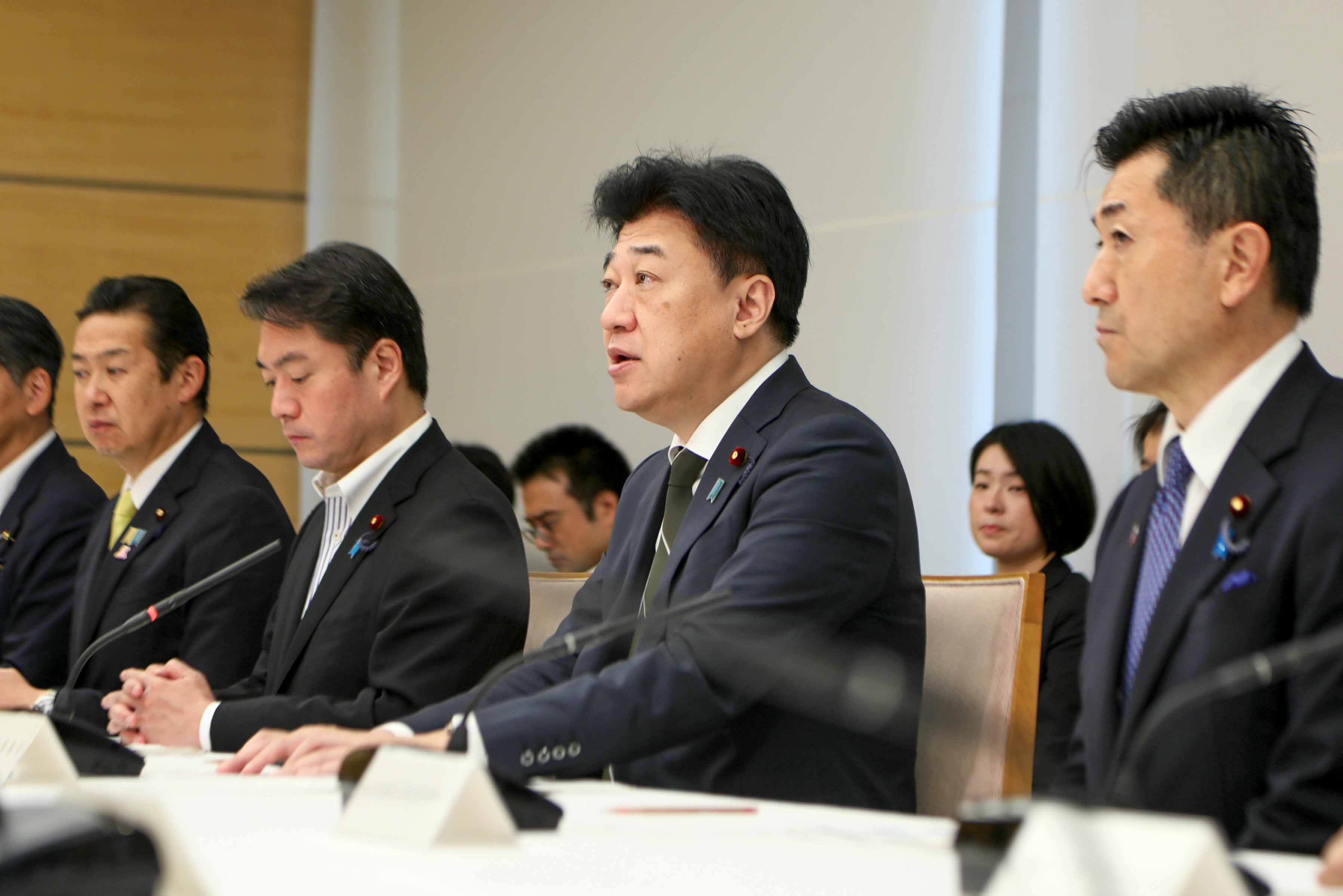 会議のまとめを行う木原官房長官３