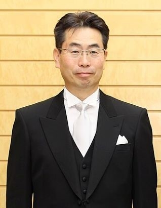 顔写真：宇野　善昌