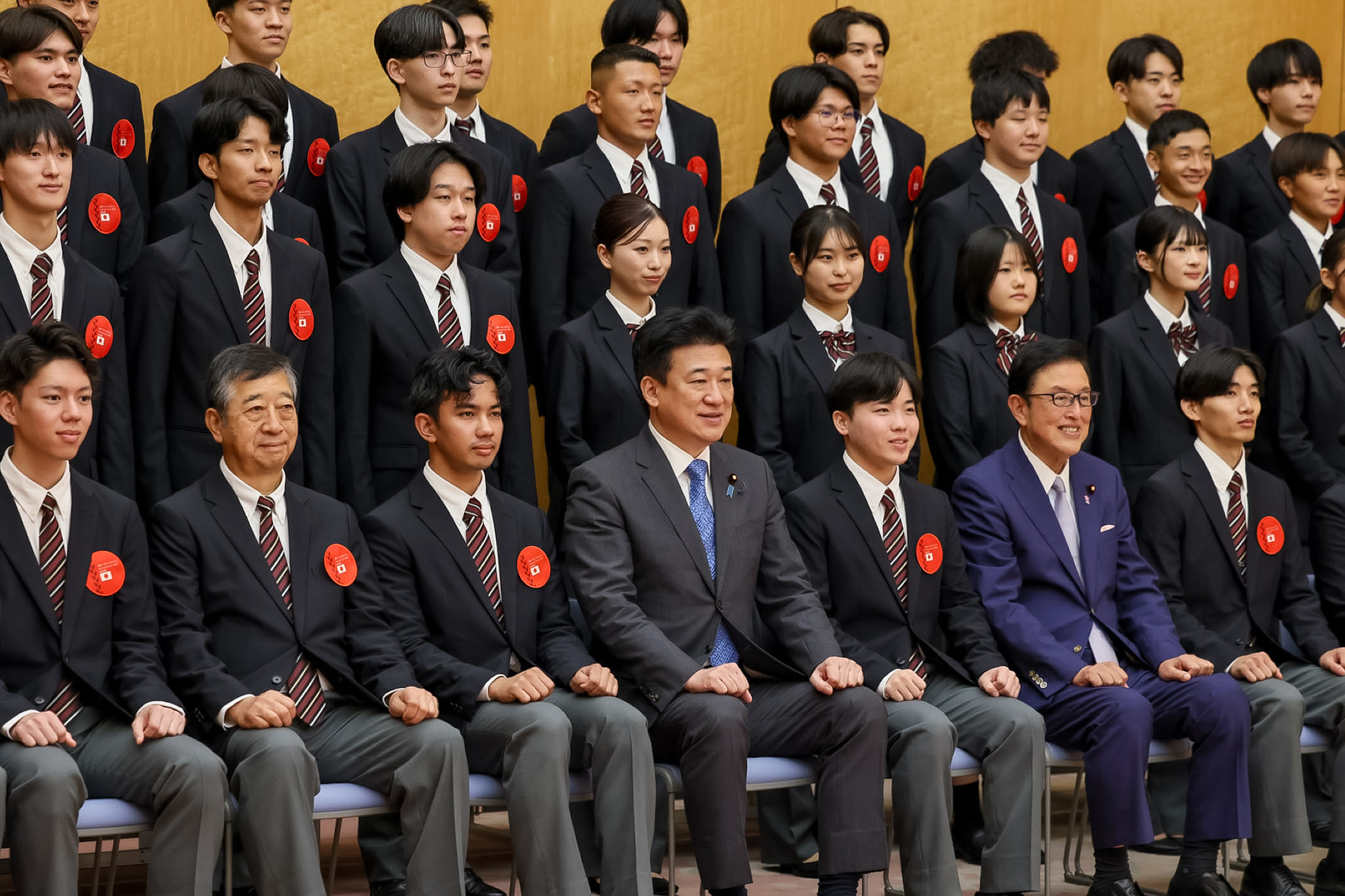表敬を受ける木原官房長官２