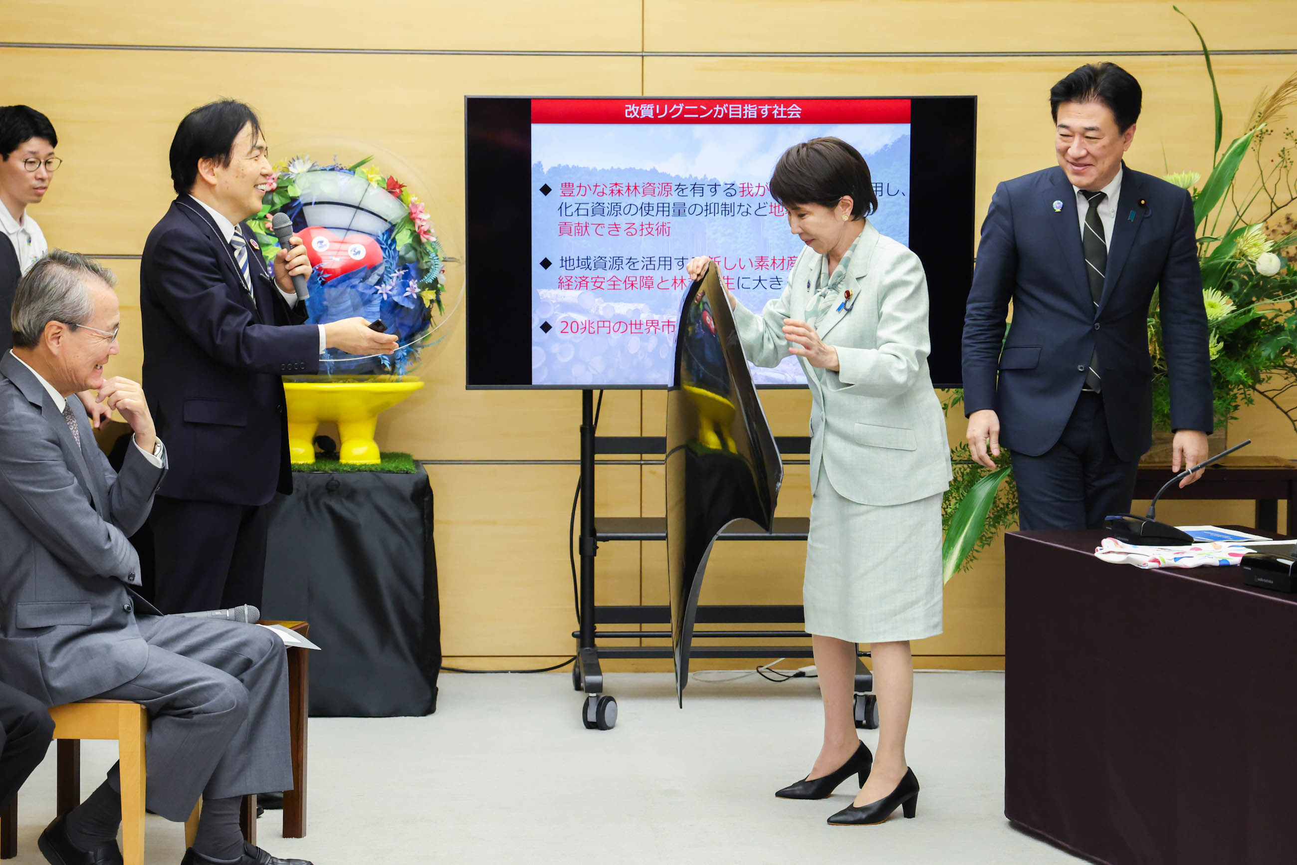表敬を受ける高市総理１０