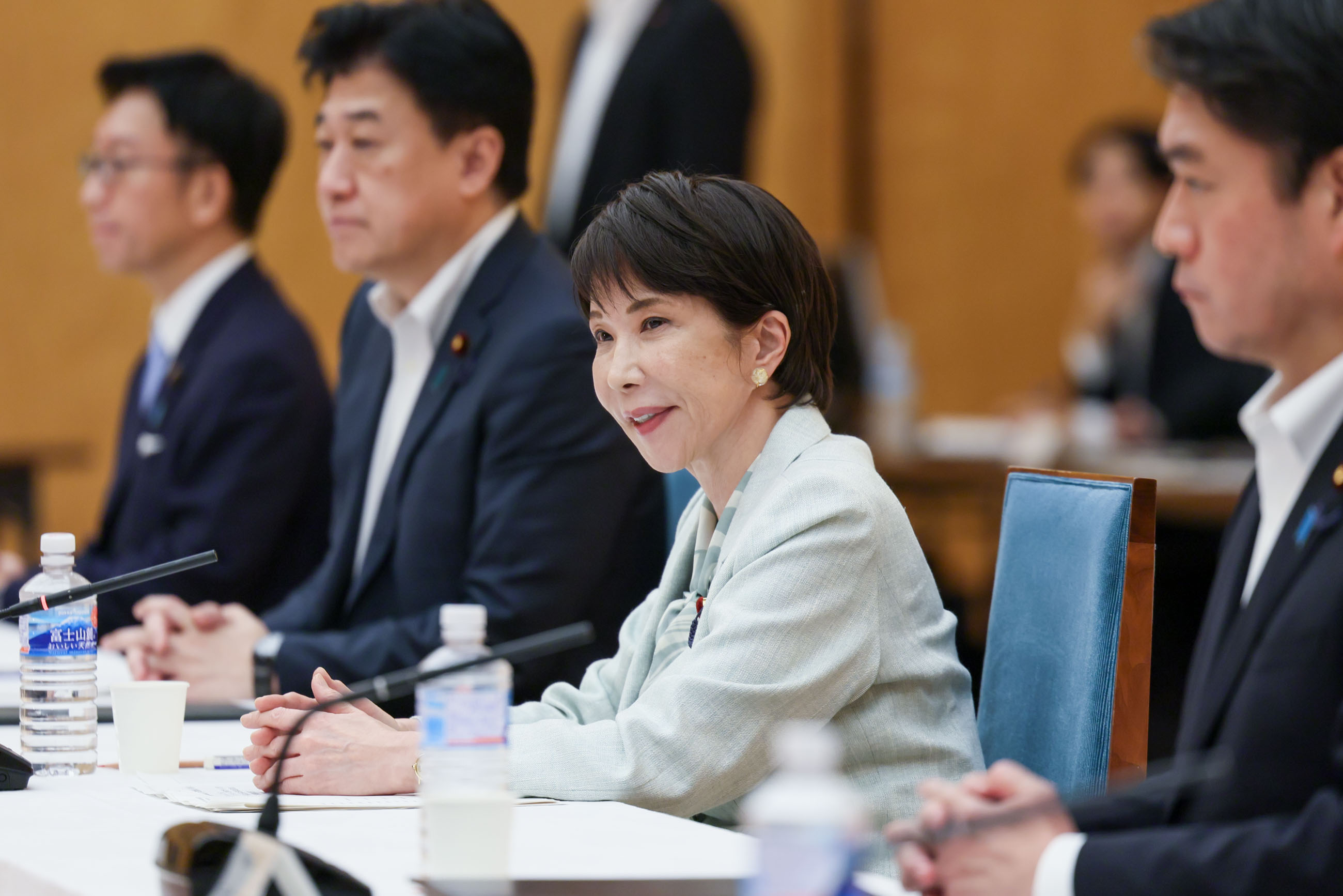 会議のまとめを行う高市総理１