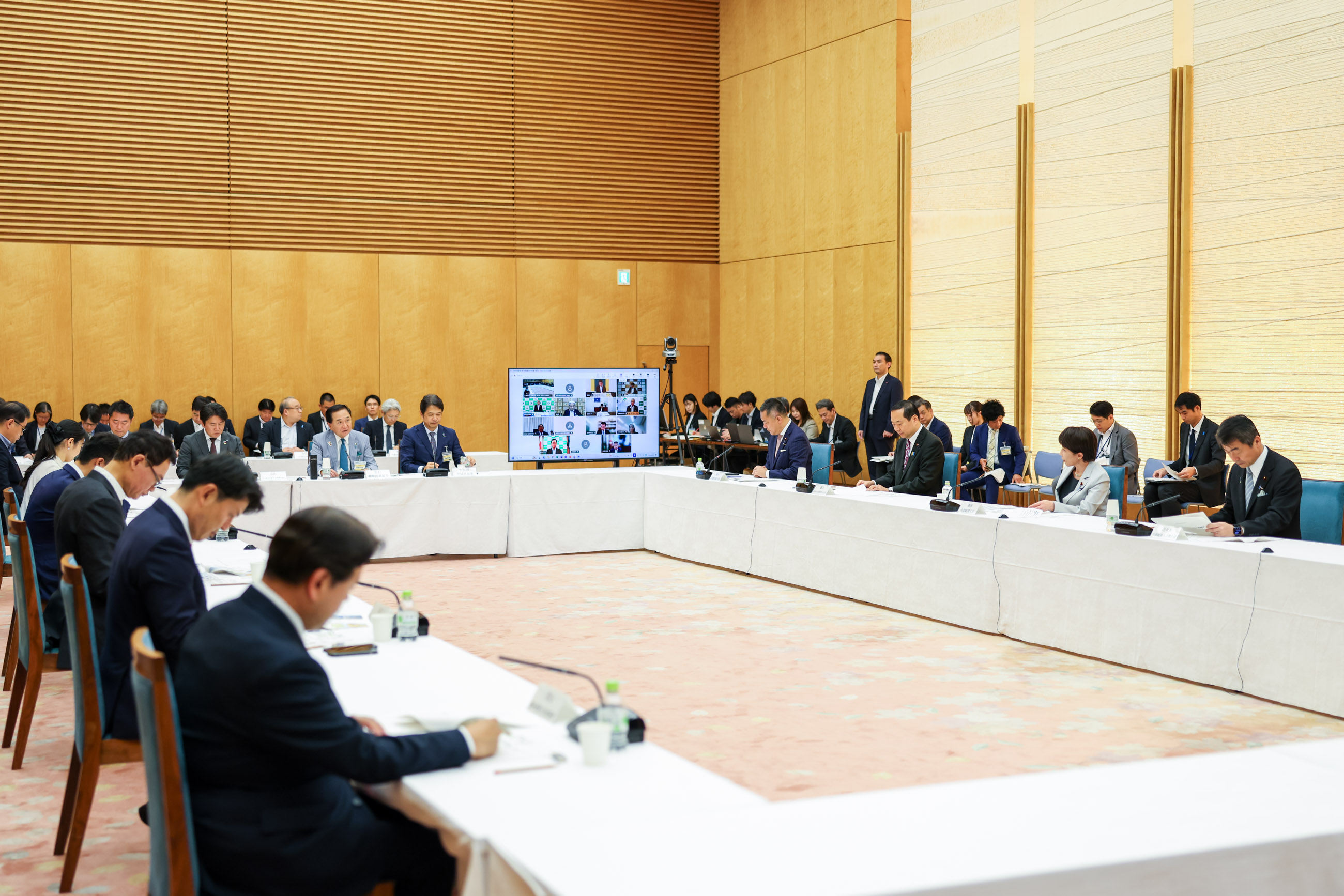 会議の様子２
