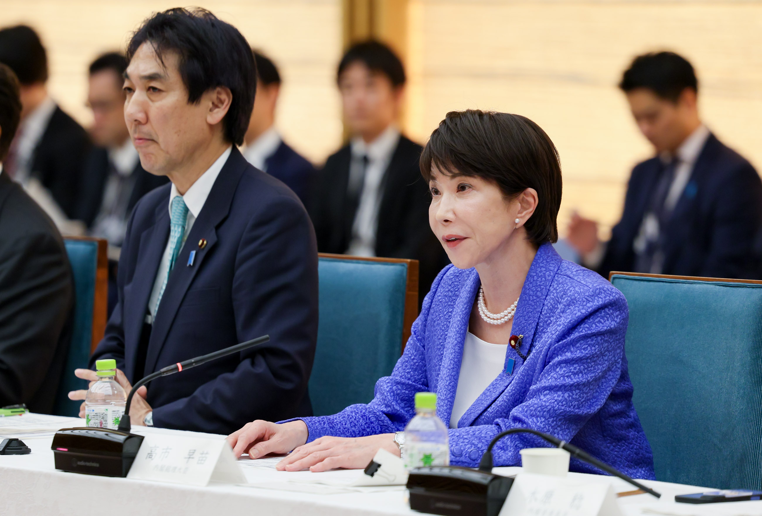 会議のまとめを行う高市総理４