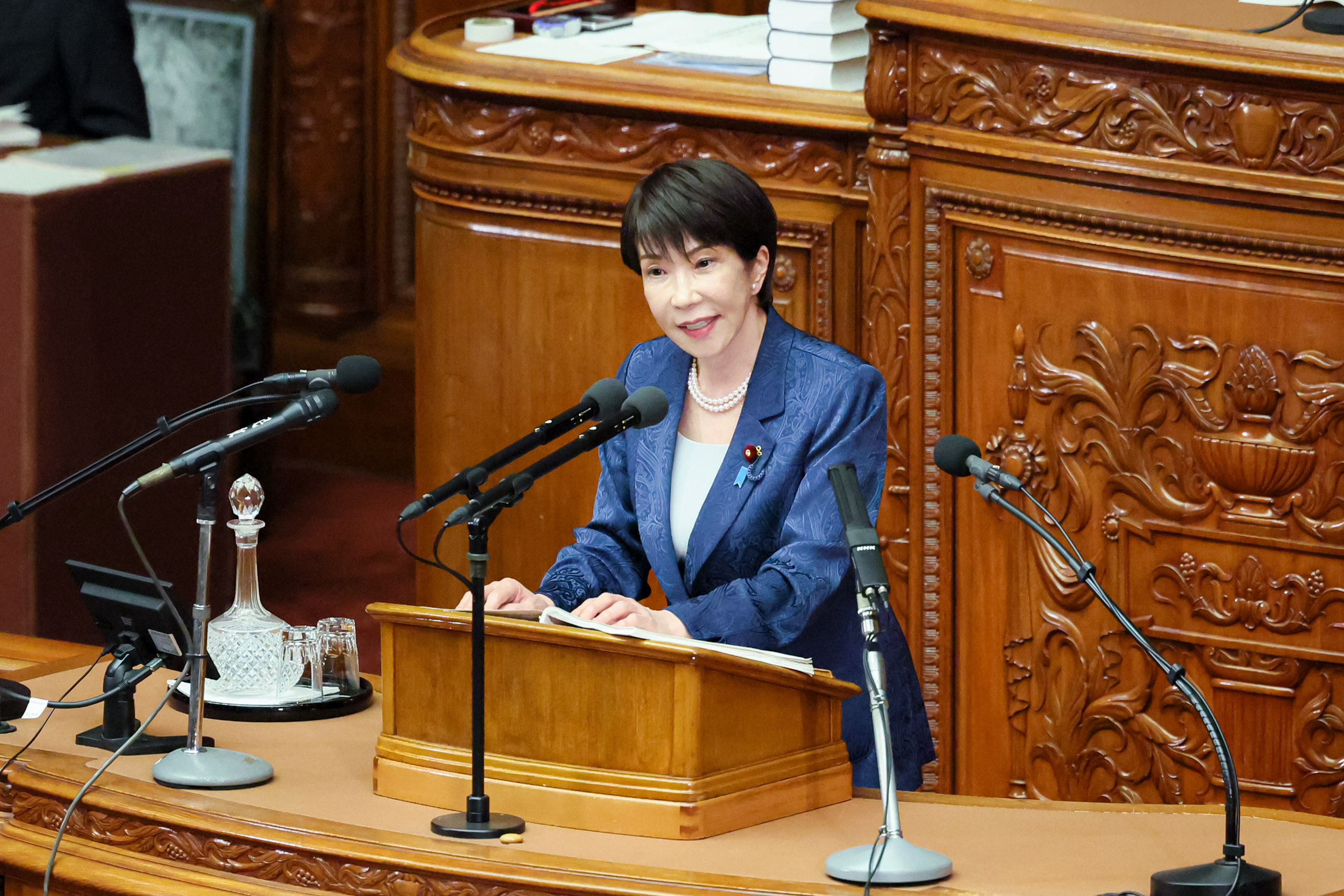 衆議院本会議で所信表明演説を行う高市総理１