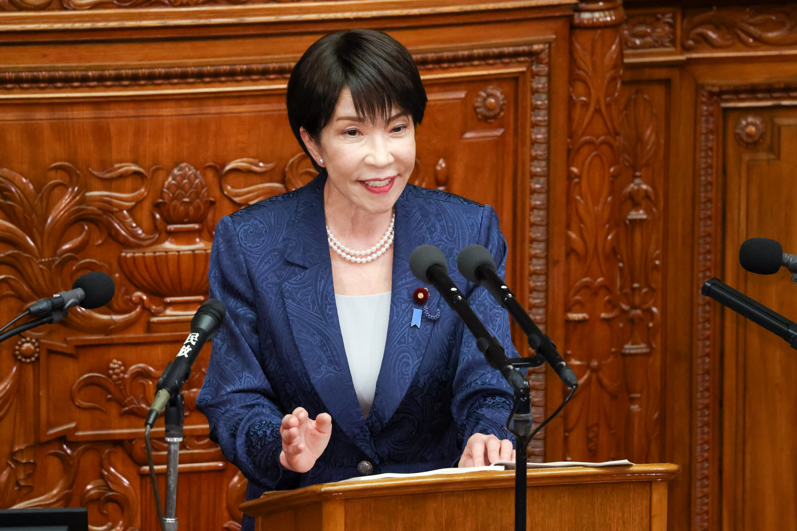 衆議院本会議で所信表明演説を行う高市総理３
