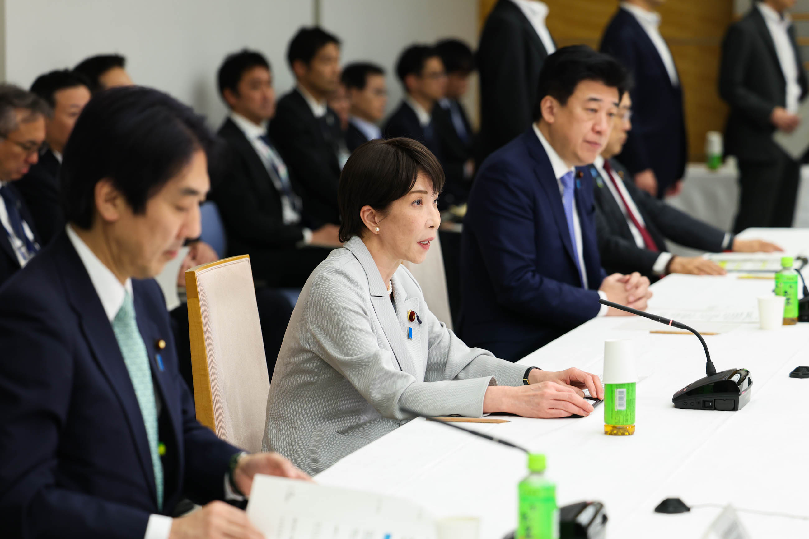 会議のまとめを行う高市総理１