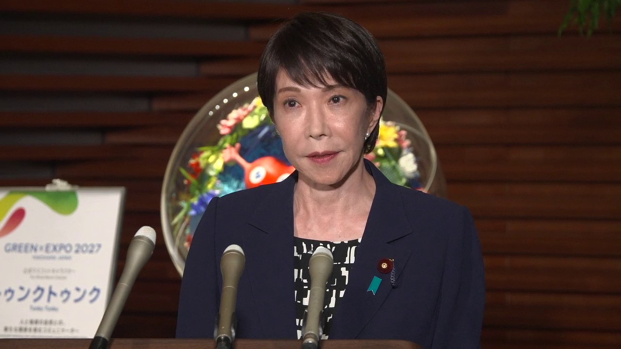 会見する高市総理