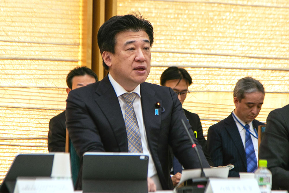 会議に臨む木原官房長官１０