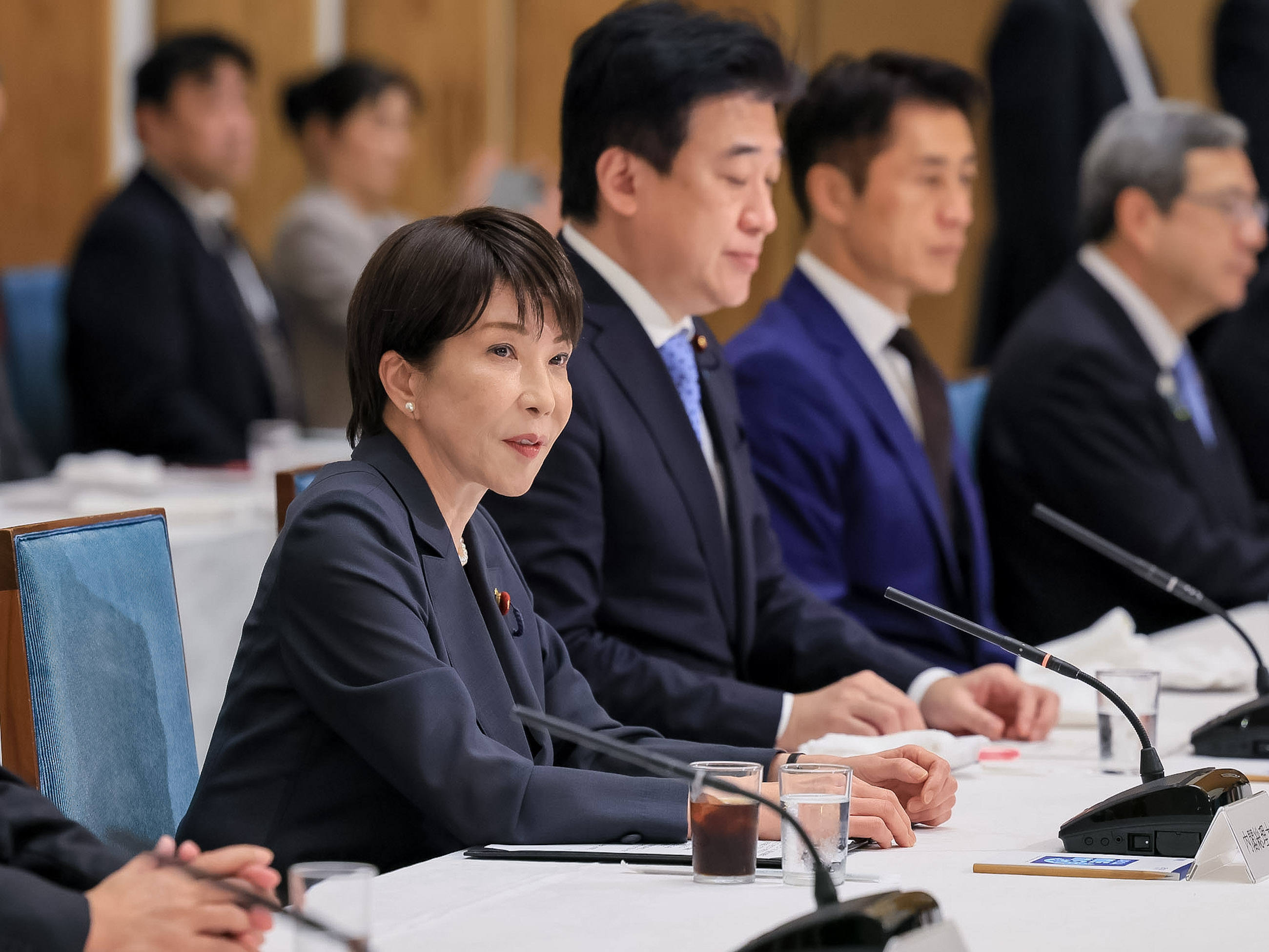 挨拶する高市総理１