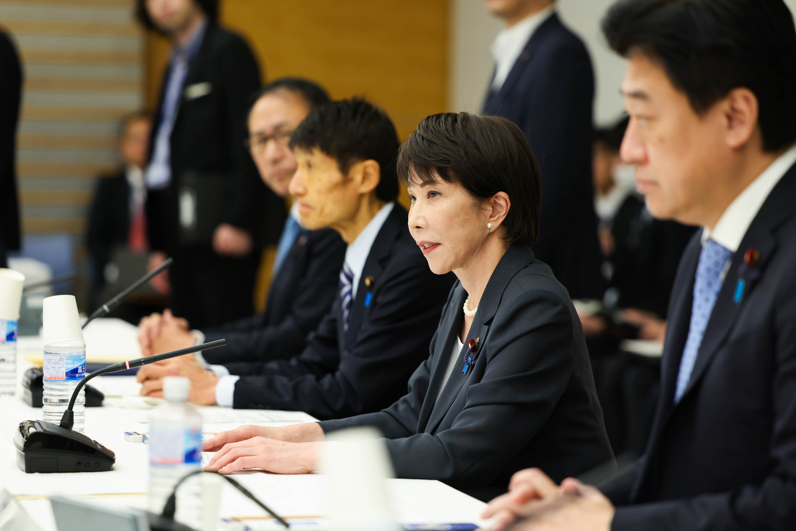 会議のまとめを行う高市総理３